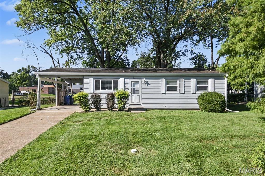 Photo of 1220 Estes Drive Florissant MO 63031