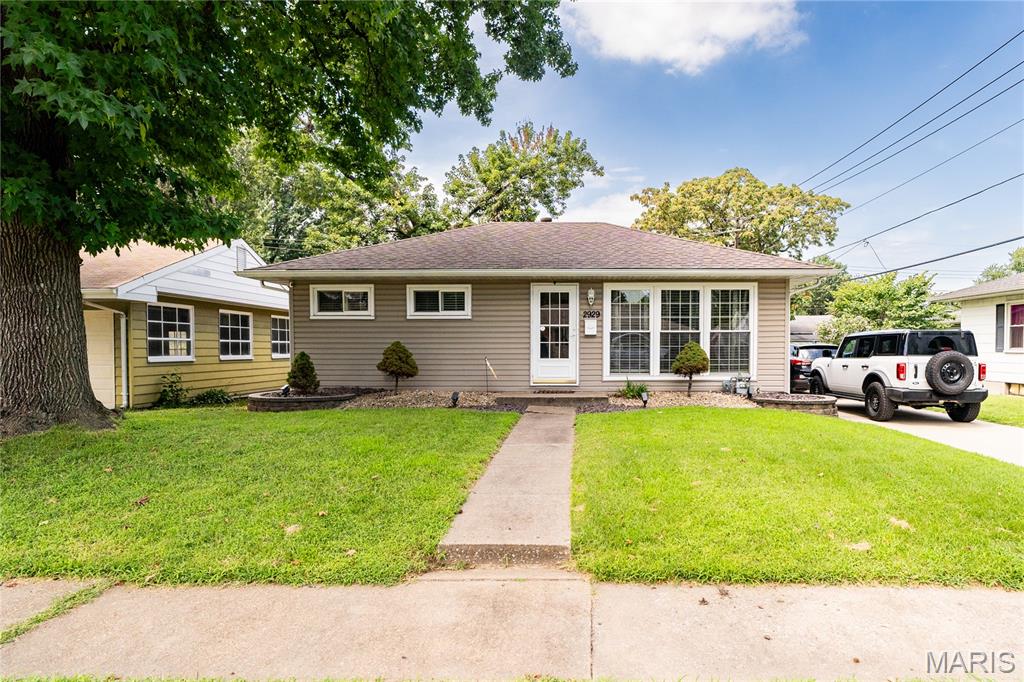 Photo of 2929 Wayne Avenue Granite City IL 62040
