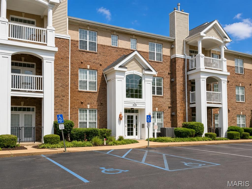 Photo of 1151 Mill Crossing Drive #202 Creve Coeur MO 63141