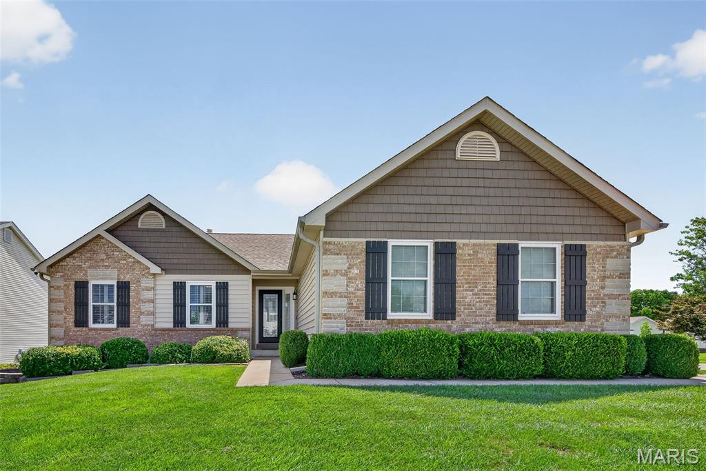 Photo of 41 Old Yorktown Court Wentzville MO 63385
