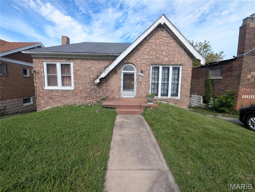 Photo of 2262 Lucas And Hunt Road St Louis MO 63121