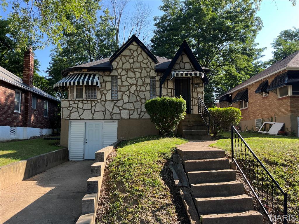 Photo of 6735 Edison Avenue St Louis MO 63121