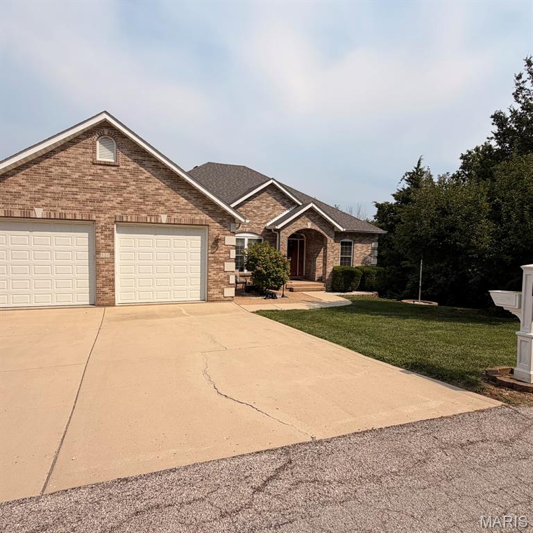 Photo of 121 Cottonblossom Drive Hillsboro MO 63050