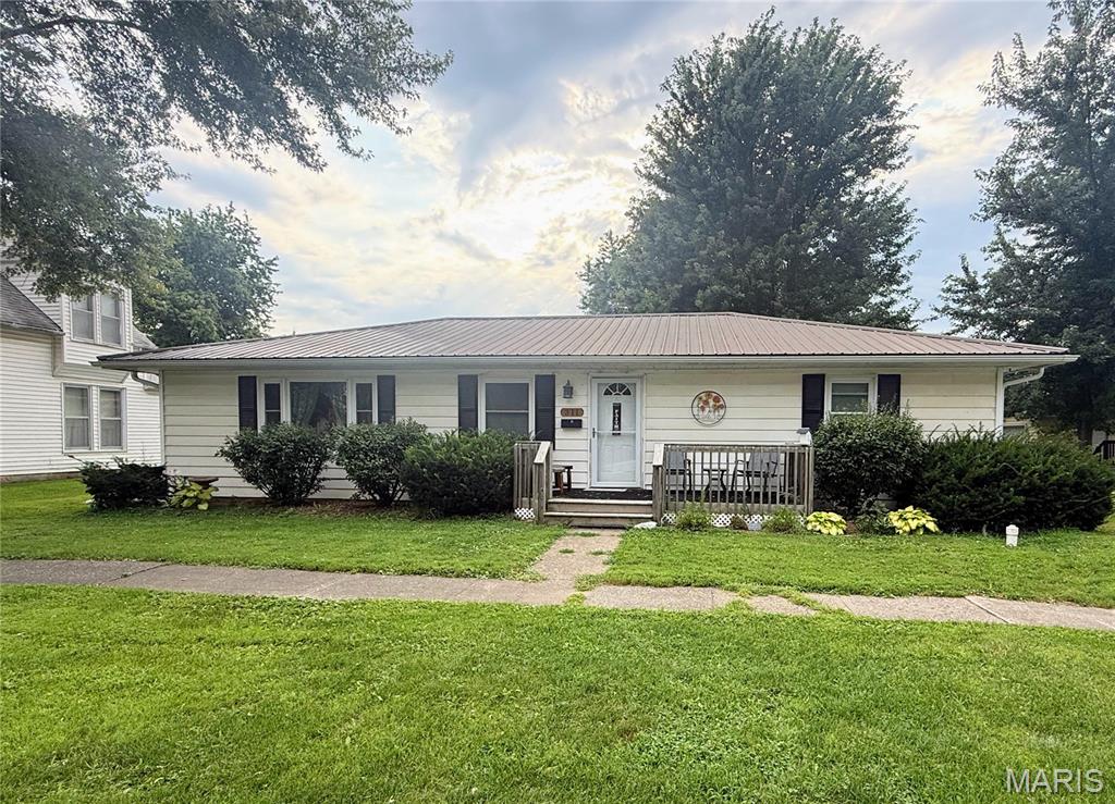 Photo of 311 Gex Street  S La Plata MO 63549