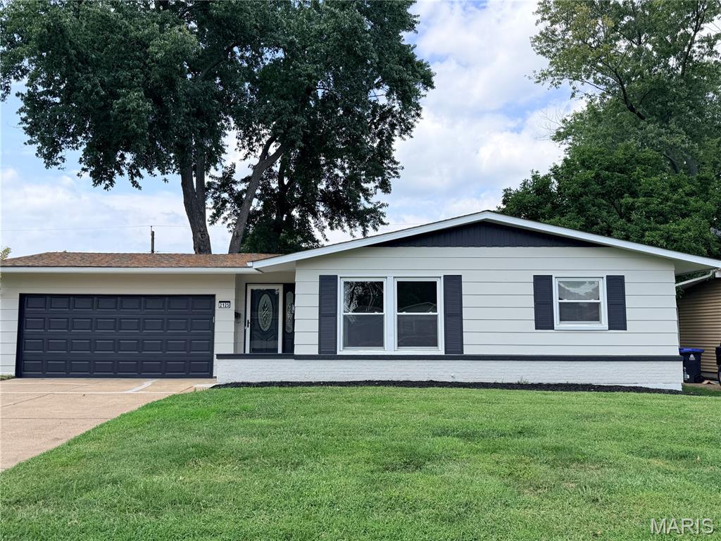 Photo of 2125 Crane Drive Florissant MO 63031