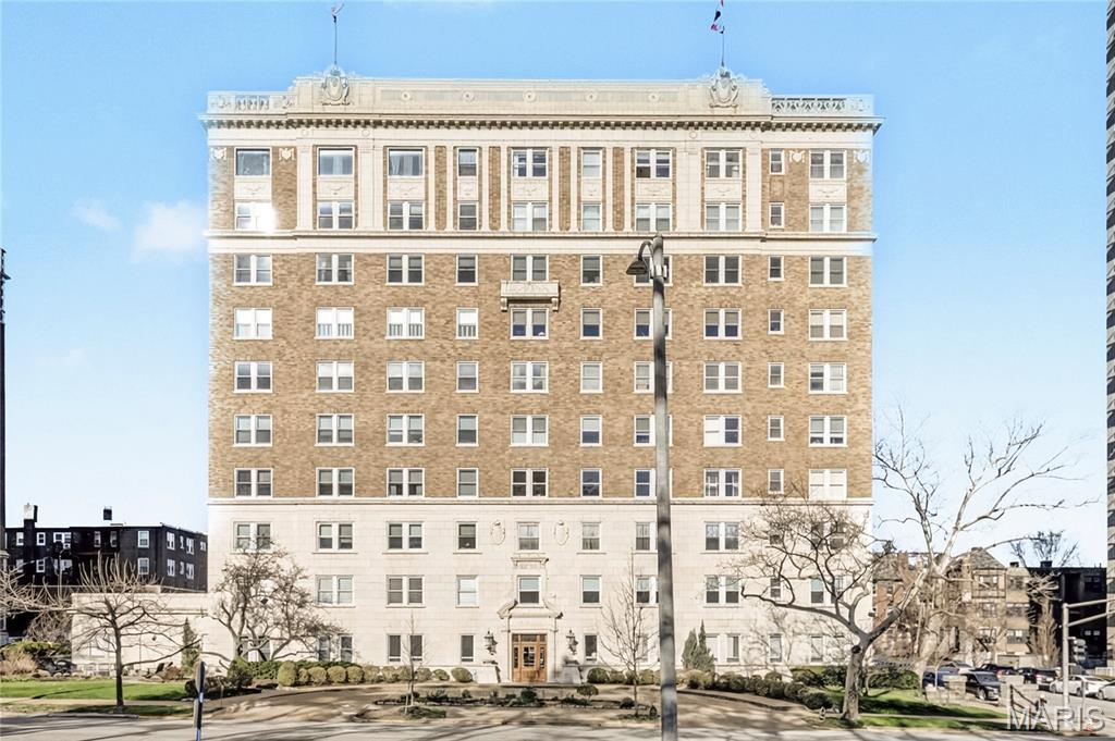 Photo of 701 S Skinker Boulevard #303 St Louis MO 63105