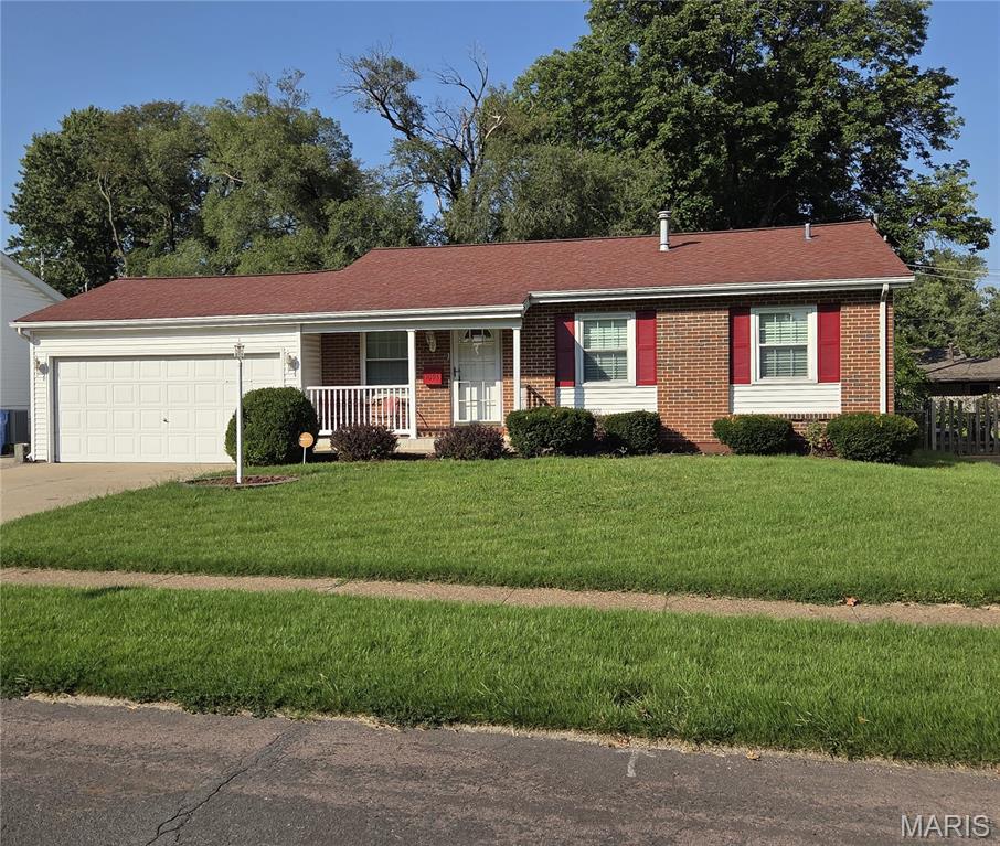 Photo of 1095 Thompson Drive Florissant MO 63031