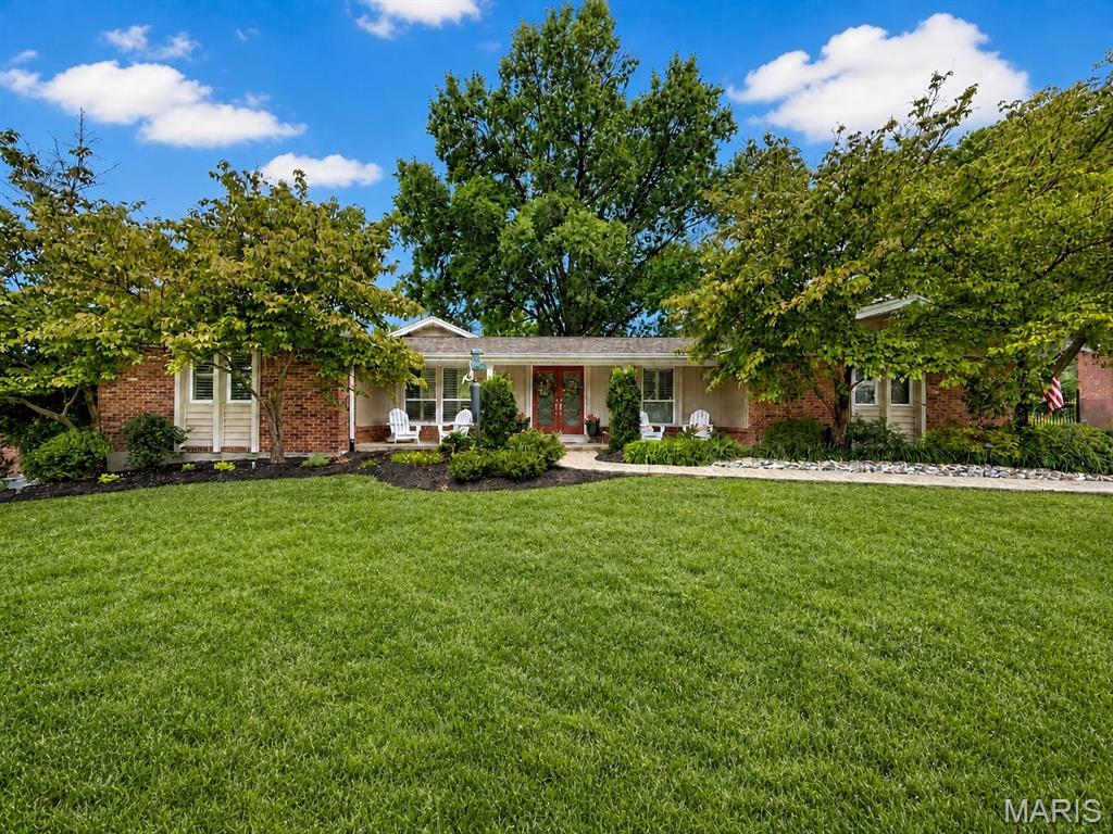 Photo of 14470 Pembury Drive Chesterfield MO 63017