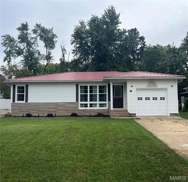 Photo of 107 E 6th Street Dixon MO 65459