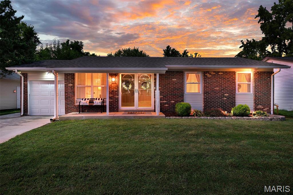 Photo of 3027 Luxury Drive Florissant MO 63031