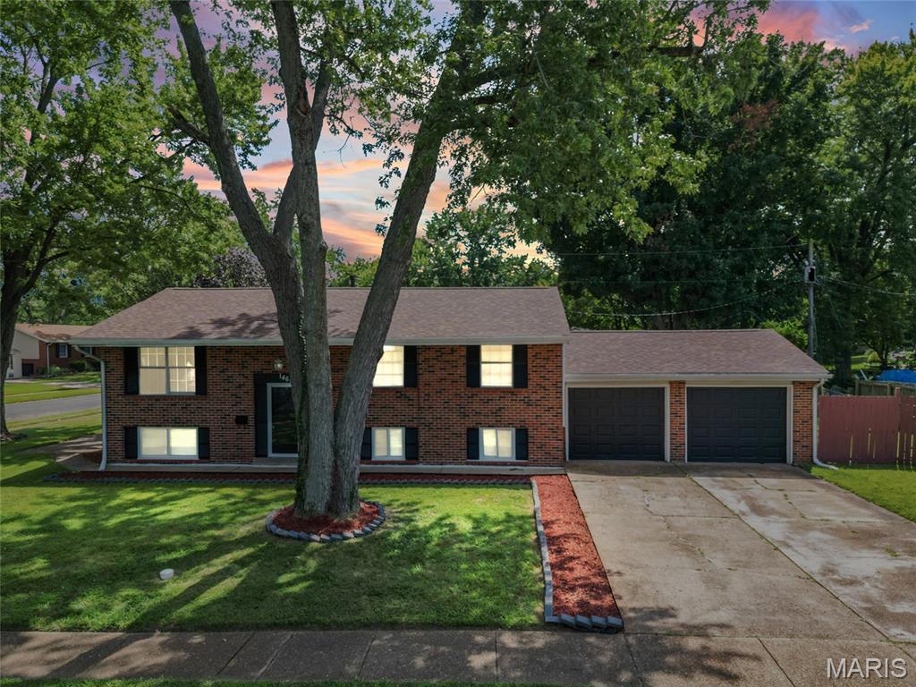 Photo of 1460 Fox Run Drive Florissant MO 63033