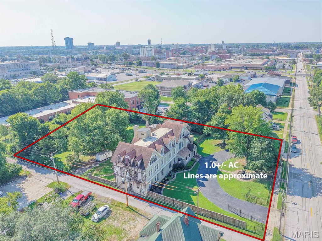 Photo of 924 N Main Avenue Springfield MO 65802