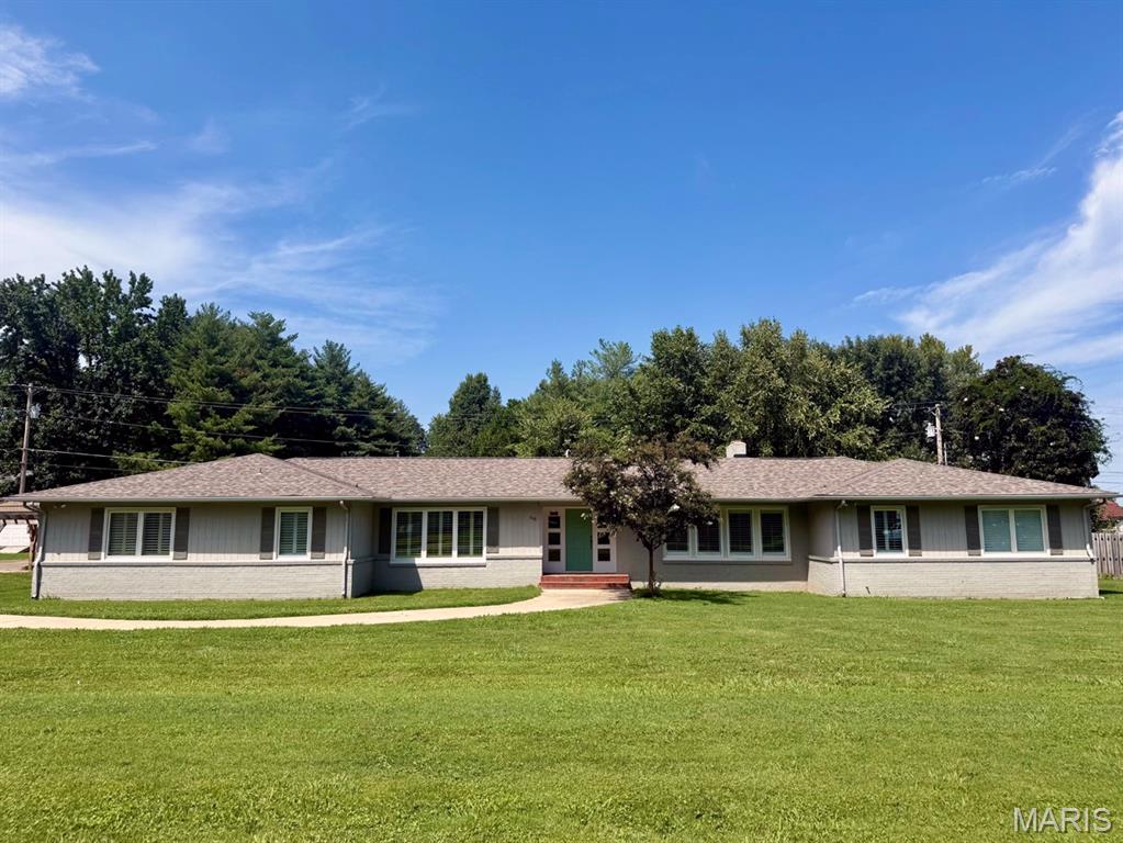 Photo of 908 W Bain Street Dexter MO 63841