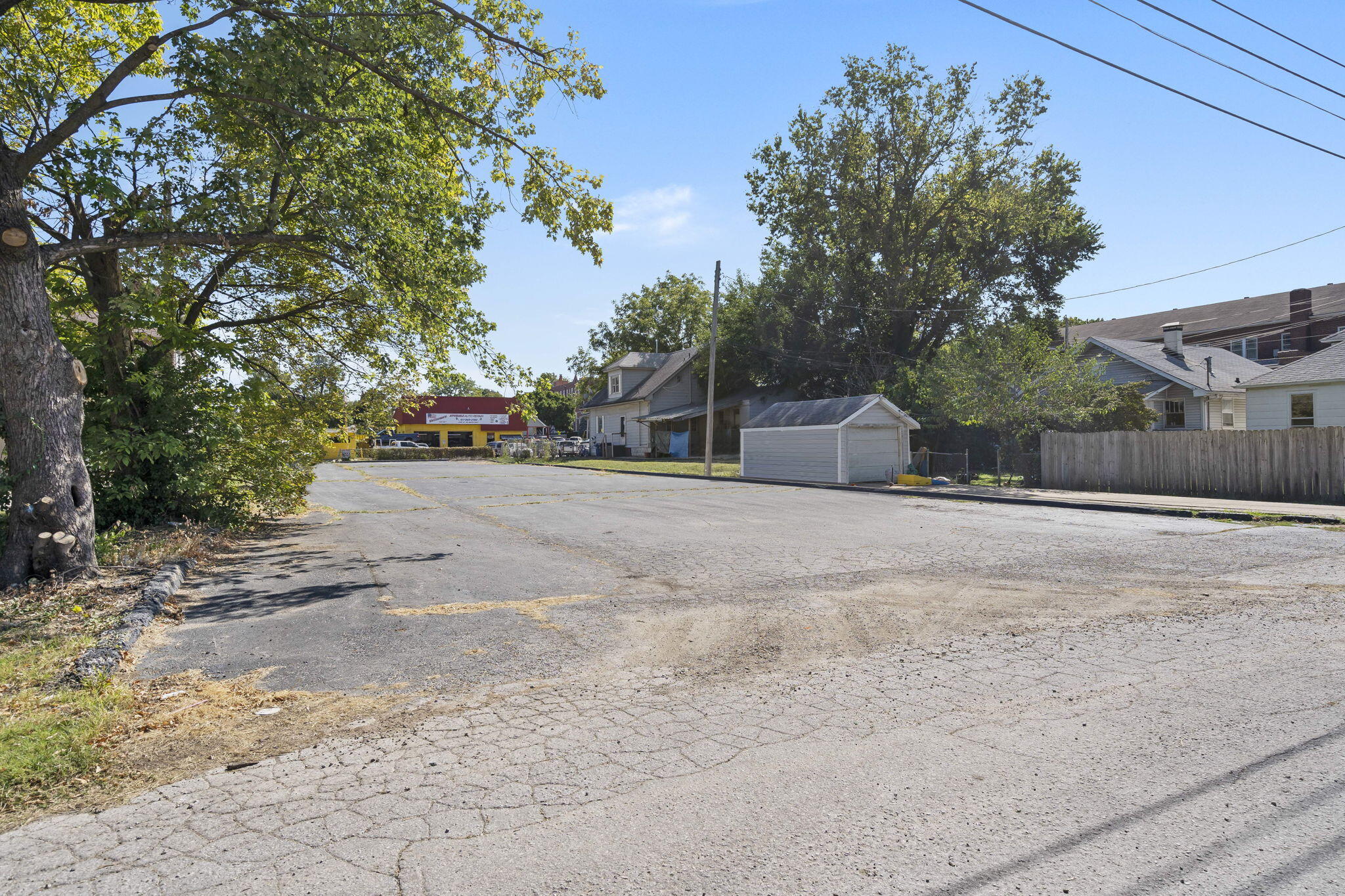 Photo of 1113 N Grant Avenue Springfield MO 65802