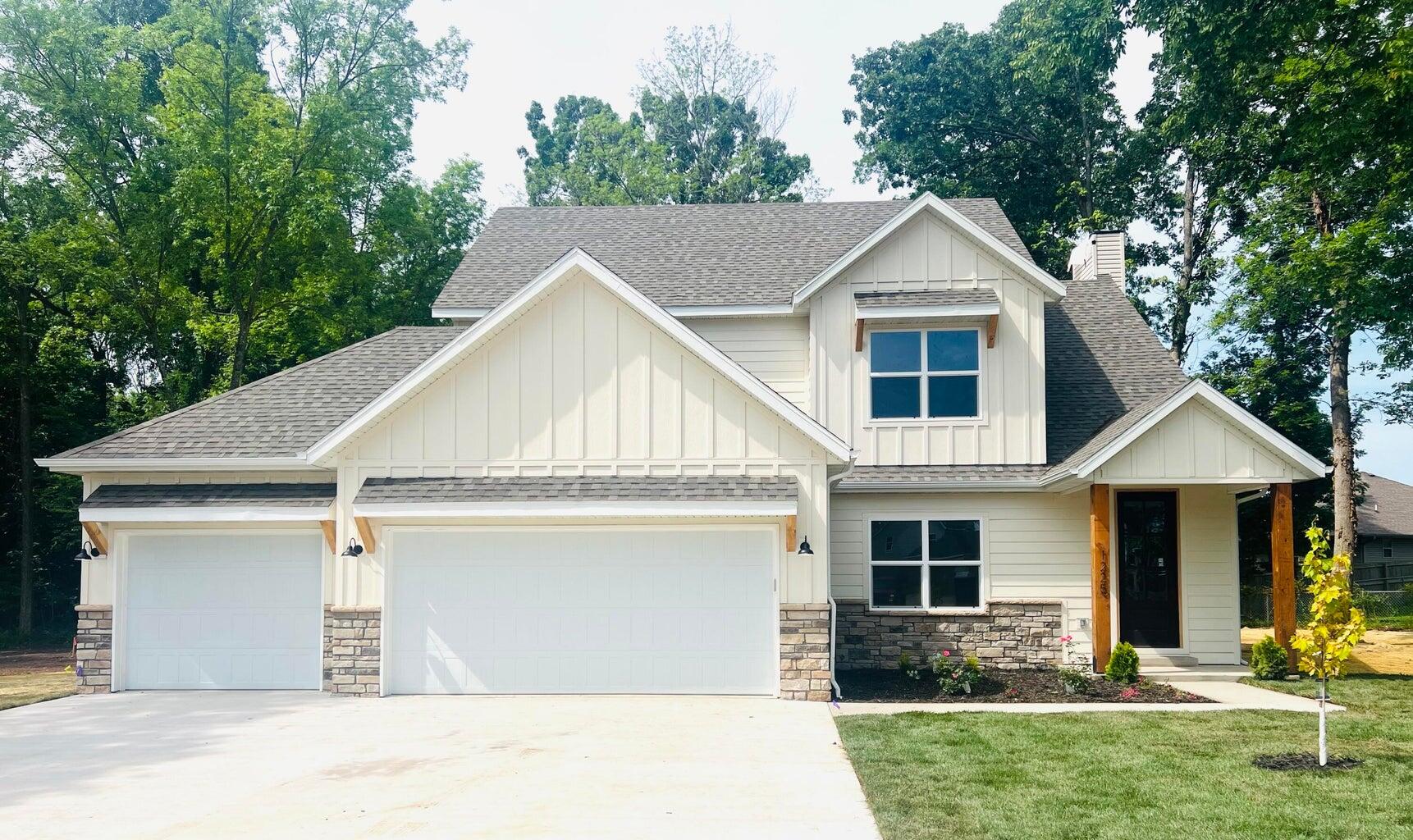 Photo of 2190 E Will Street Republic MO 65738