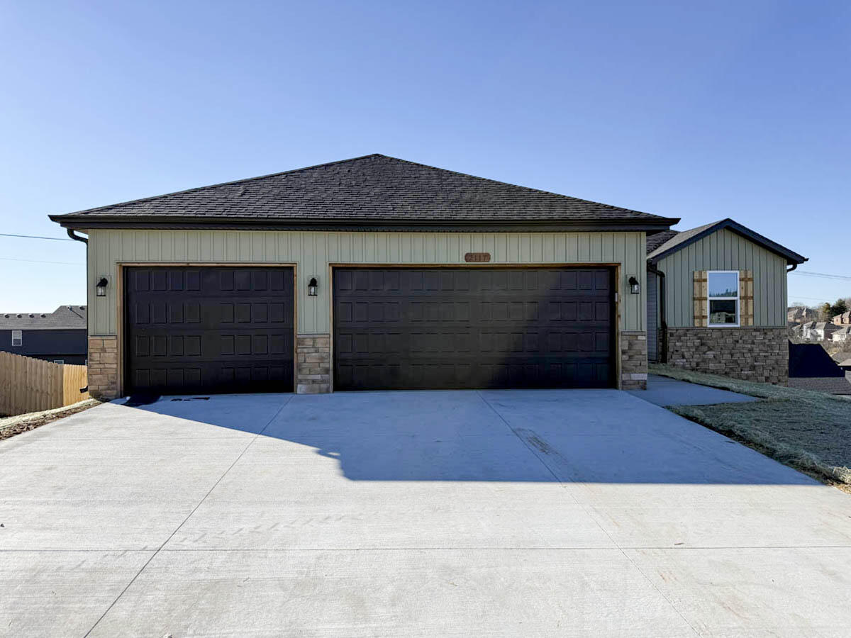 Photo of 2117 N 25th Street Ozark MO 65721