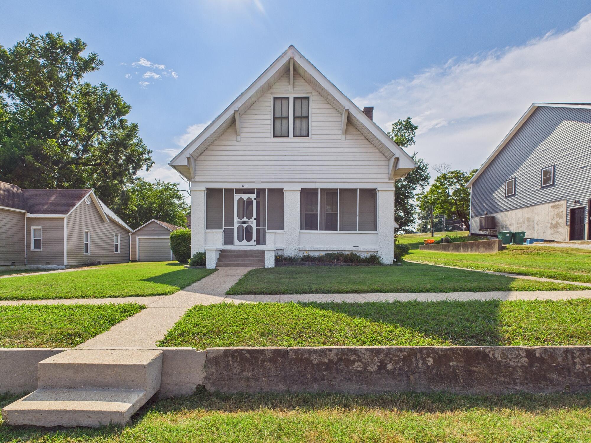 Photo of 611 Cedar Avenue Cabool MO 65689
