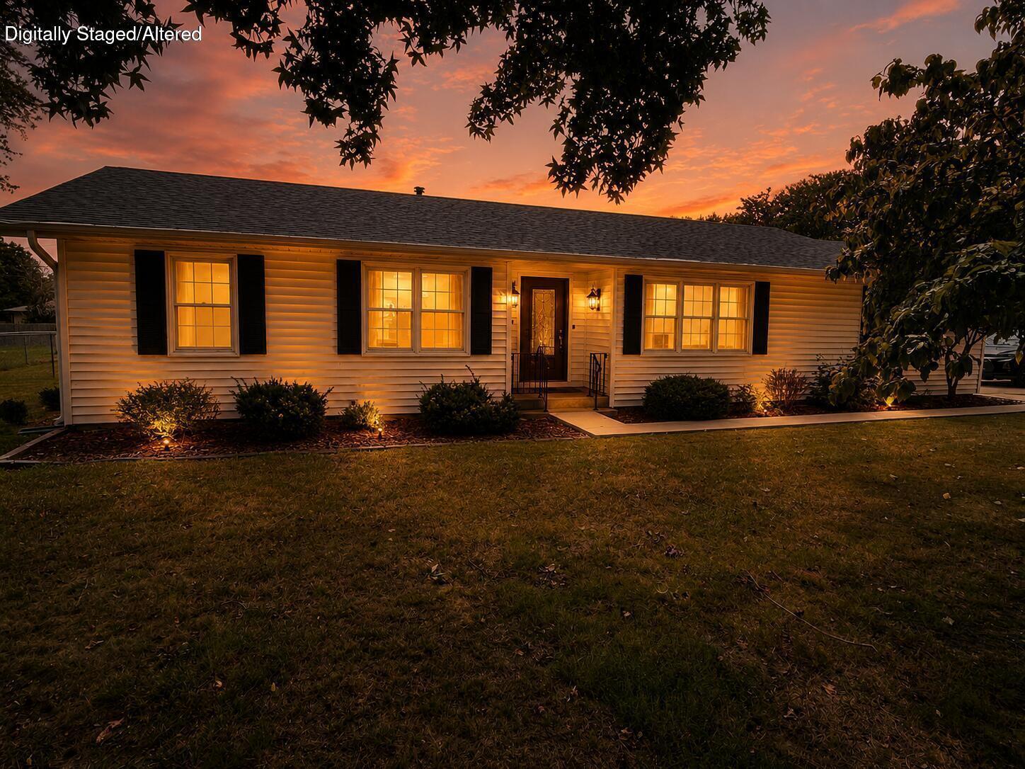 Photo of 1220 Tyler Street Aurora MO 65605