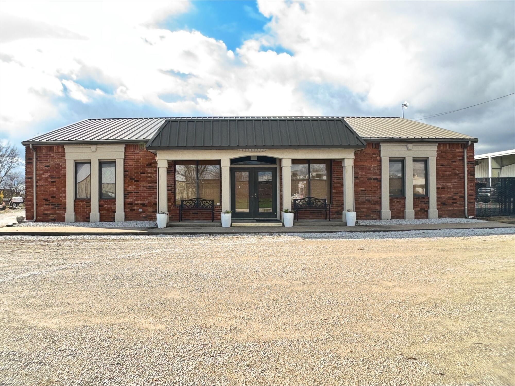 Photo of 2307 Missouri Avenue Carthage MO 64836