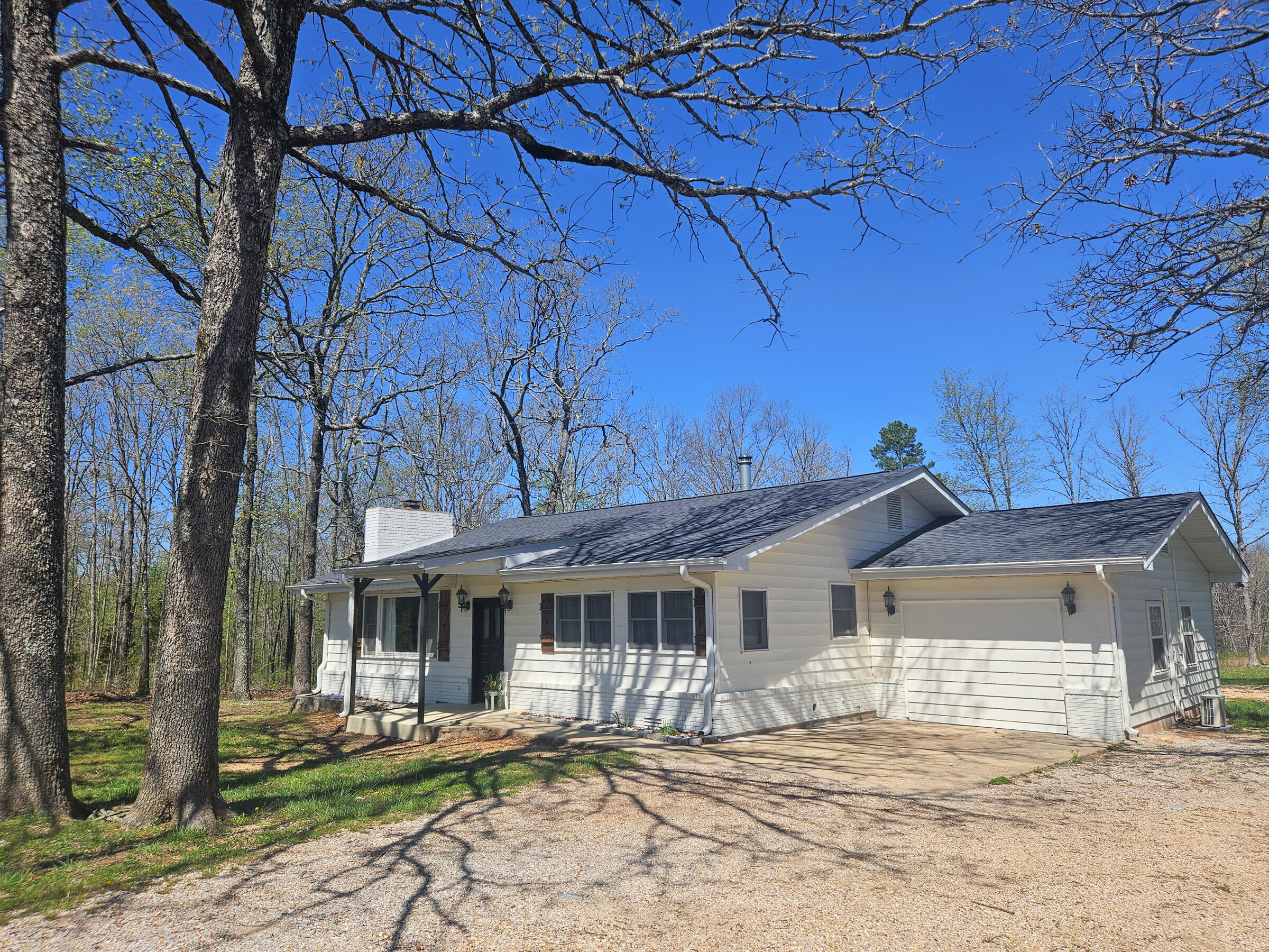Photo of 21371 Howell Road Mountain View MO 65548