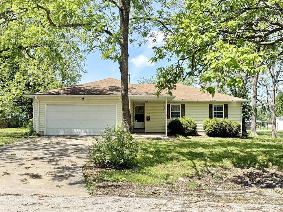 Photo of 310 S Forest Street El Dorado Springs MO 64744