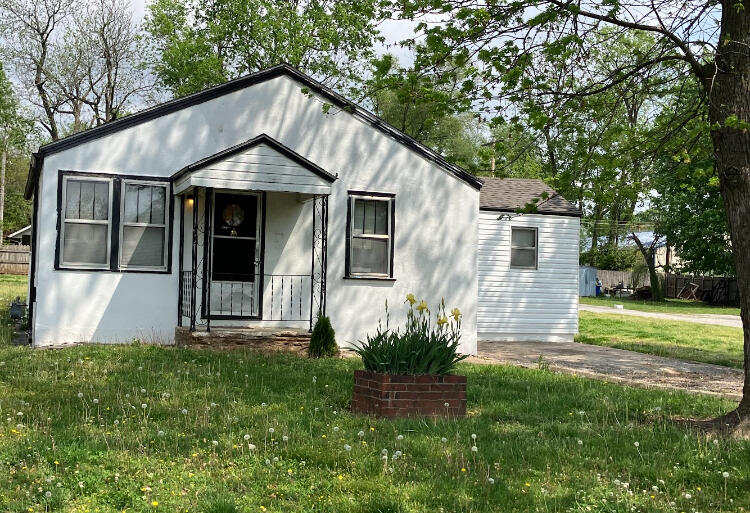 Photo of 2727 W Walnut Street Springfield MO 65802