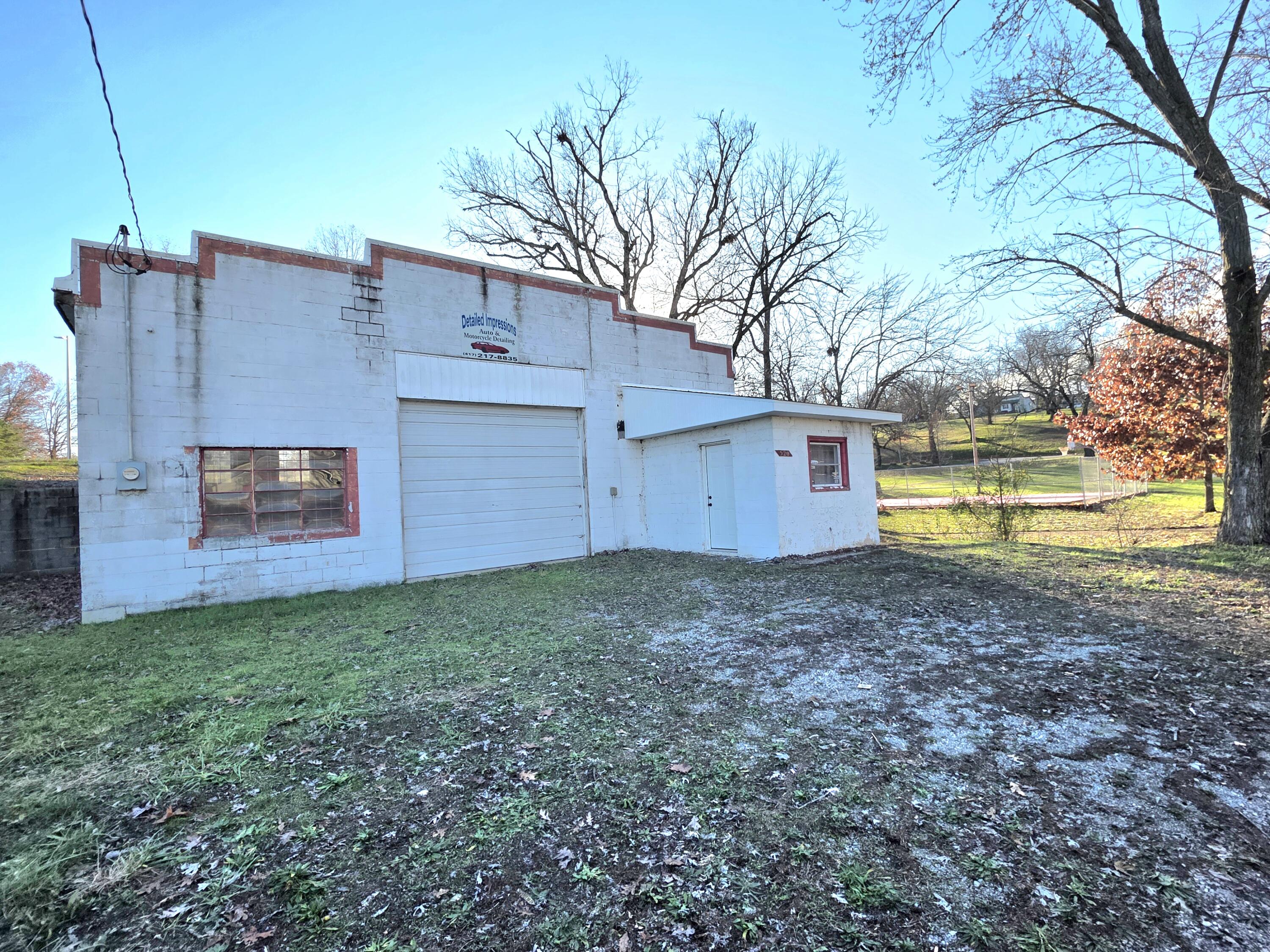 Photo of 520 E Main Street Street Houston MO 65483