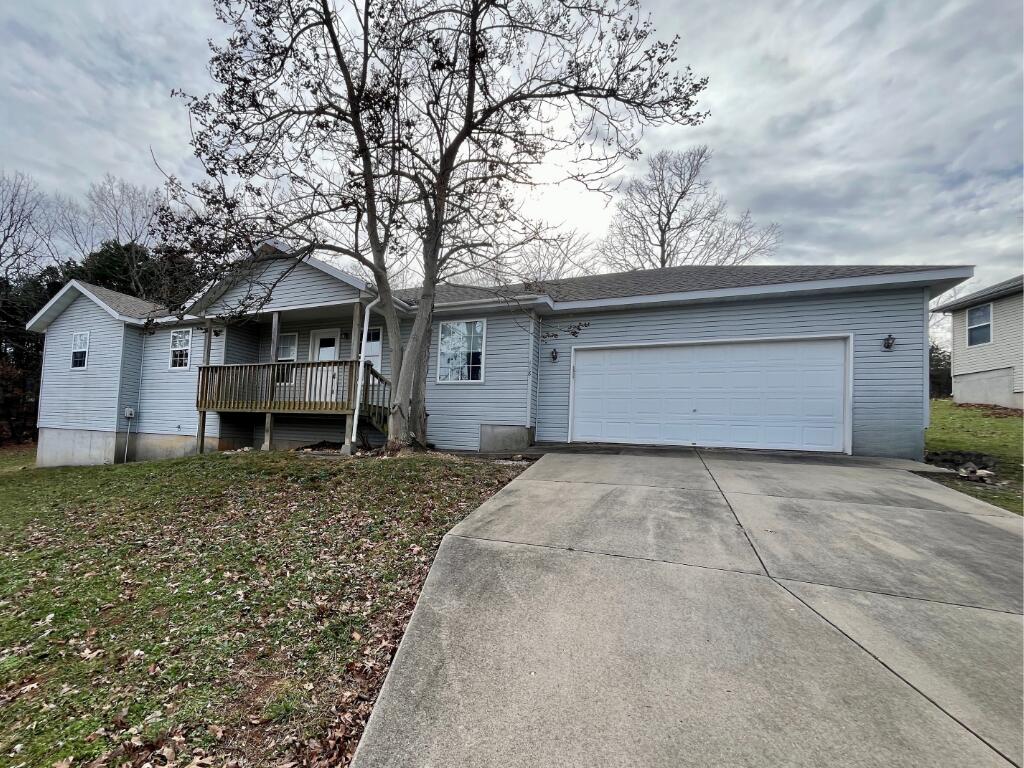 Photo of 198 Wright Road Reeds Spring MO 65737
