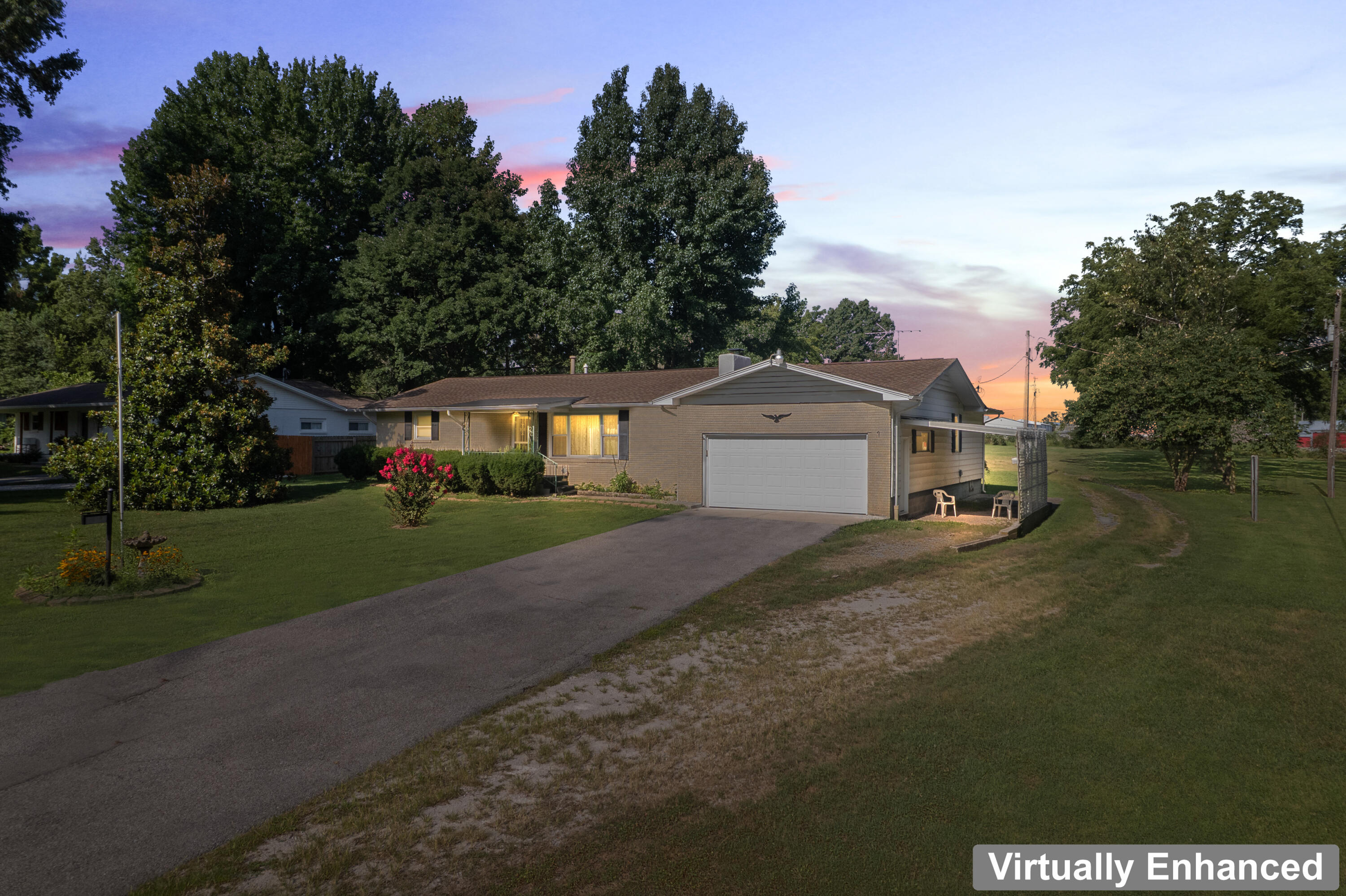 Photo of 1719 N Pine Street Nixa MO 65714