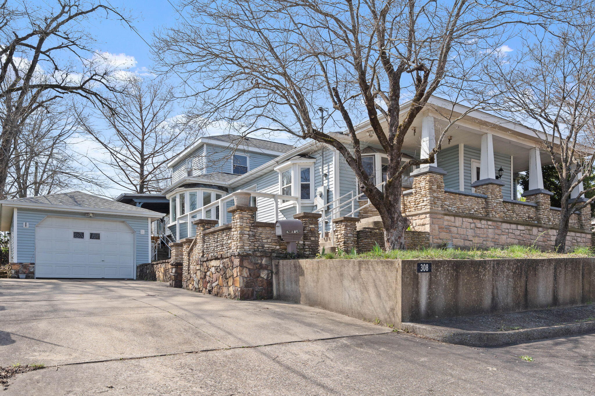 Photo of 308 Heryford Street Branson MO 65616