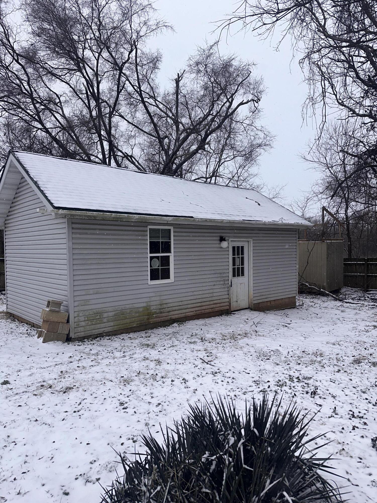 Photo of 1105 S Overhill Avenue Springfield MO 65802