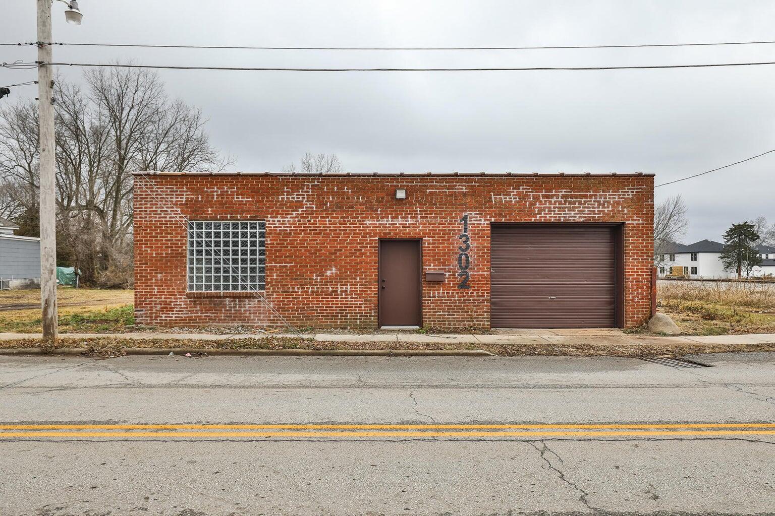 Photo of 1302 E Blaine Street Springfield MO 65803