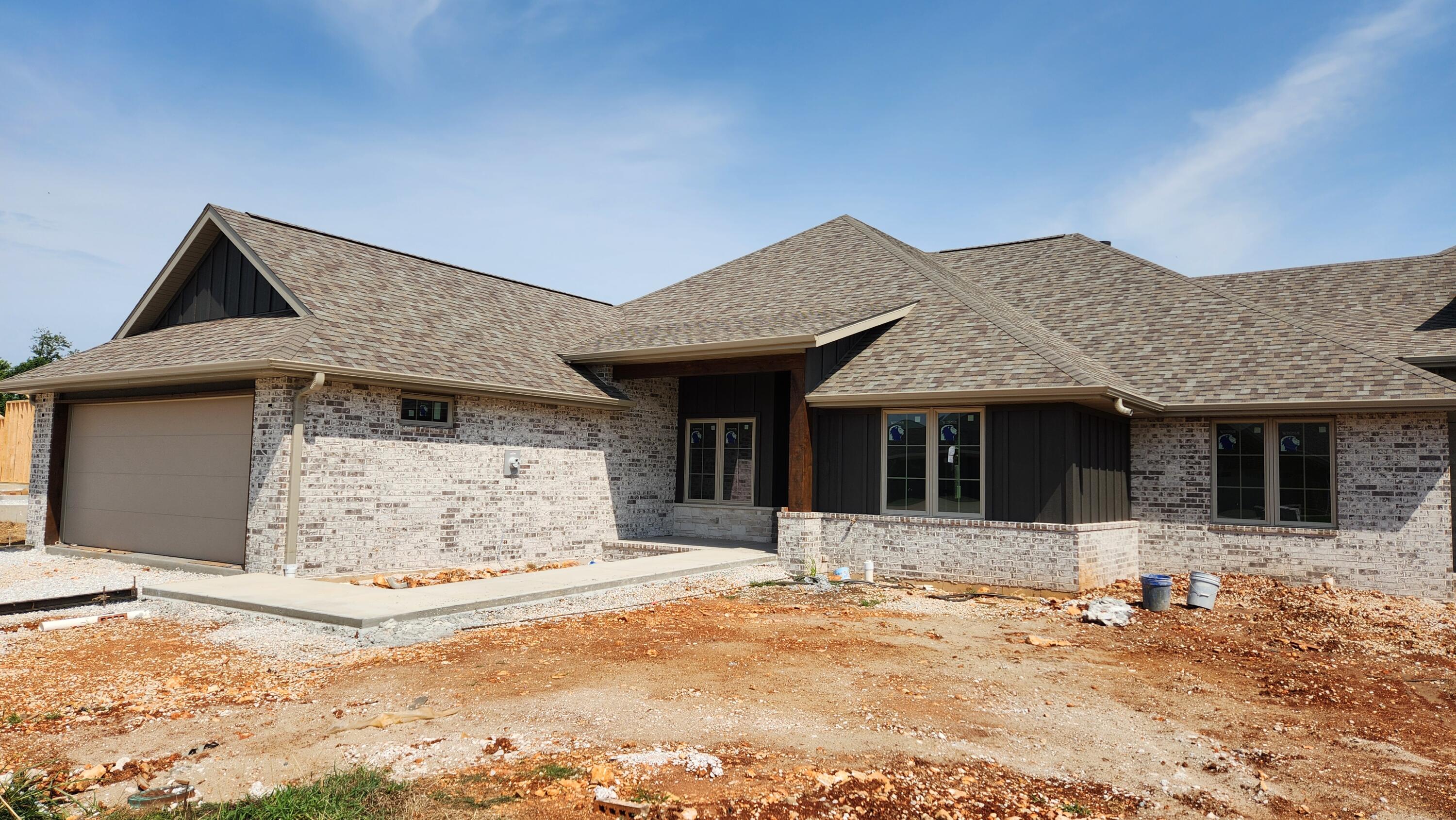 Photo of 2413 E Swallow Street Springfield MO 65804