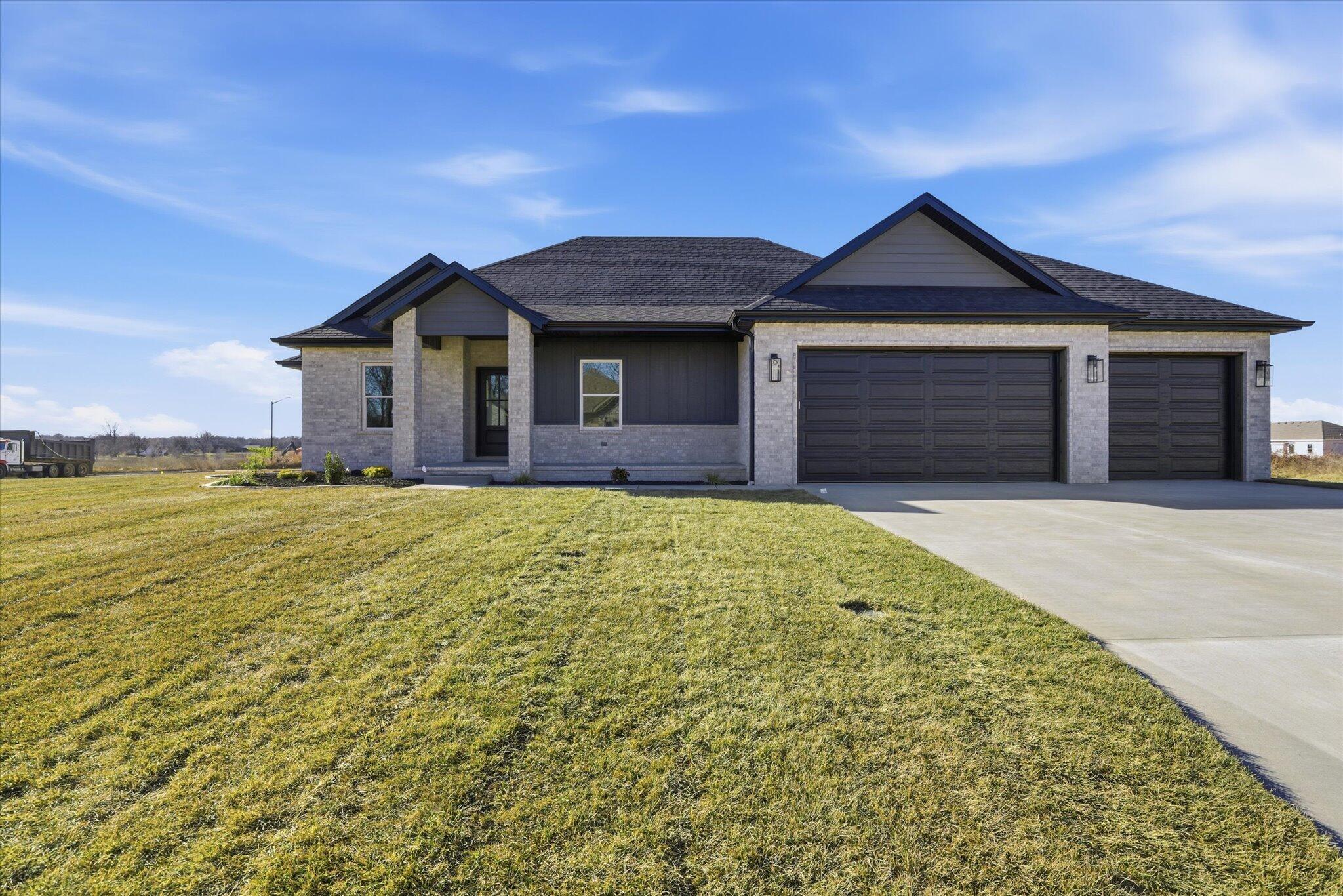 Photo of 1371 N Collins Drive Republic MO 65738