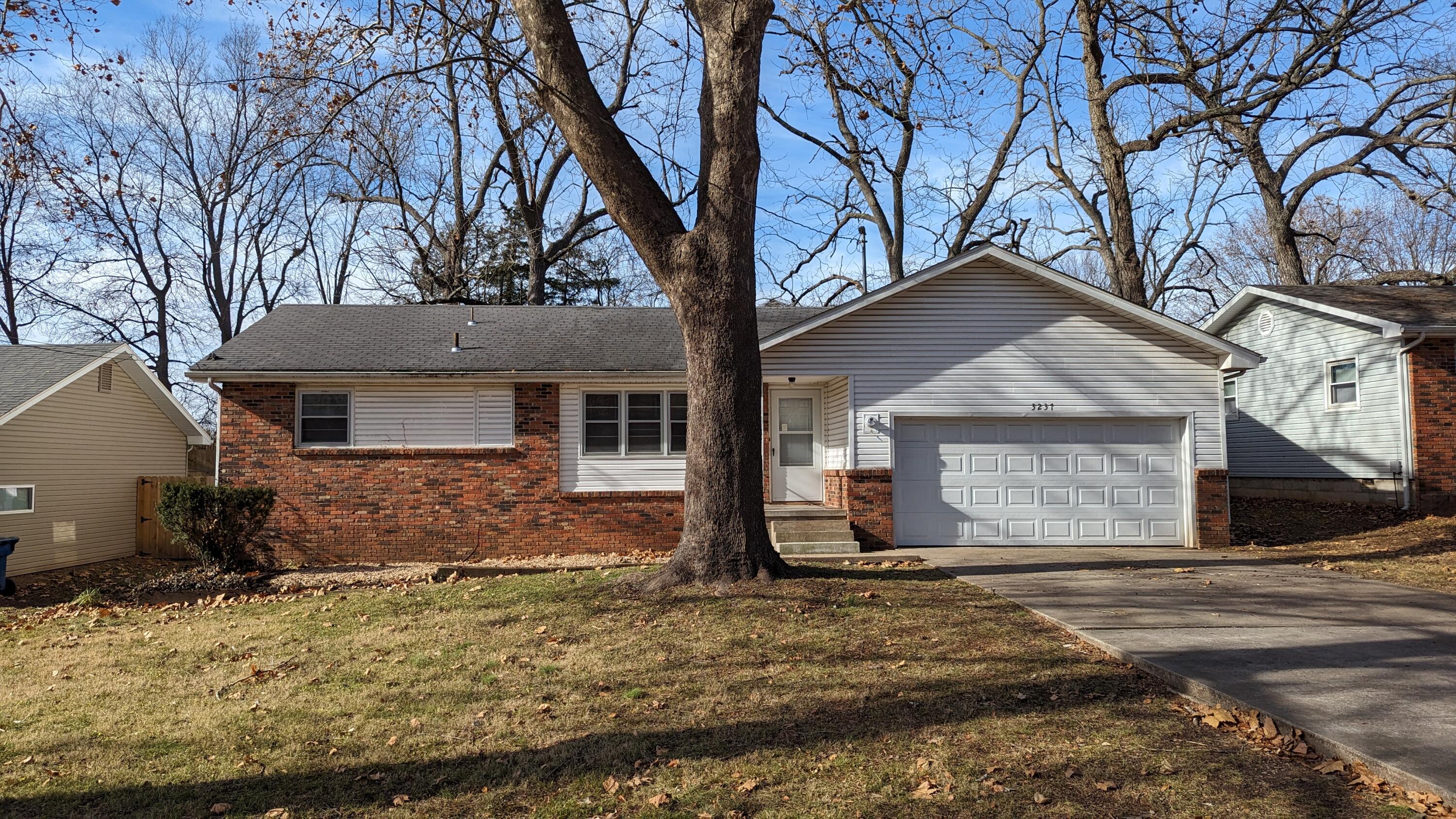 Photo of 3237 S Ferguson Avenue Springfield MO 65807