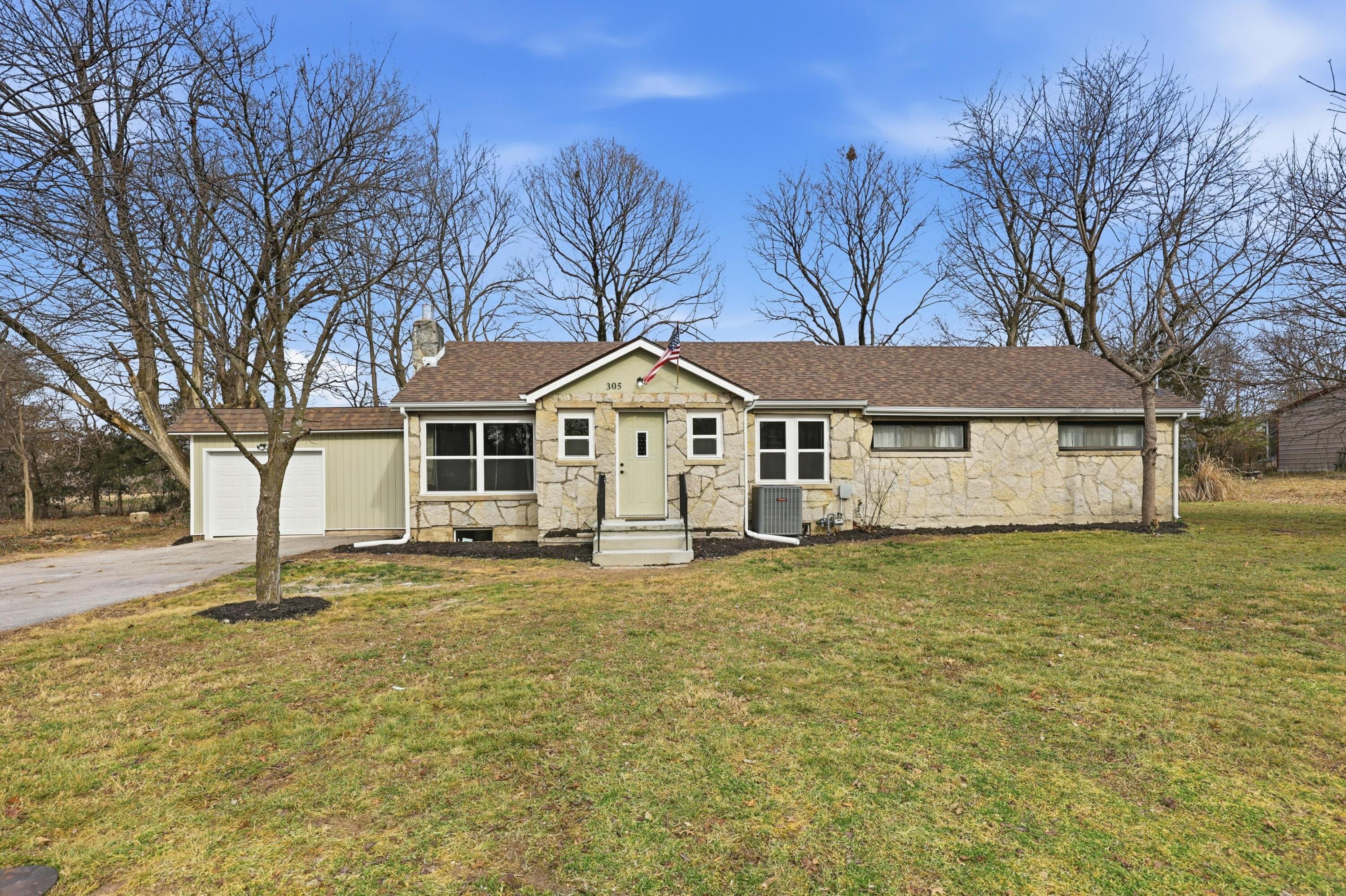 Photo of 305 W Maple Street Diamond MO 64840