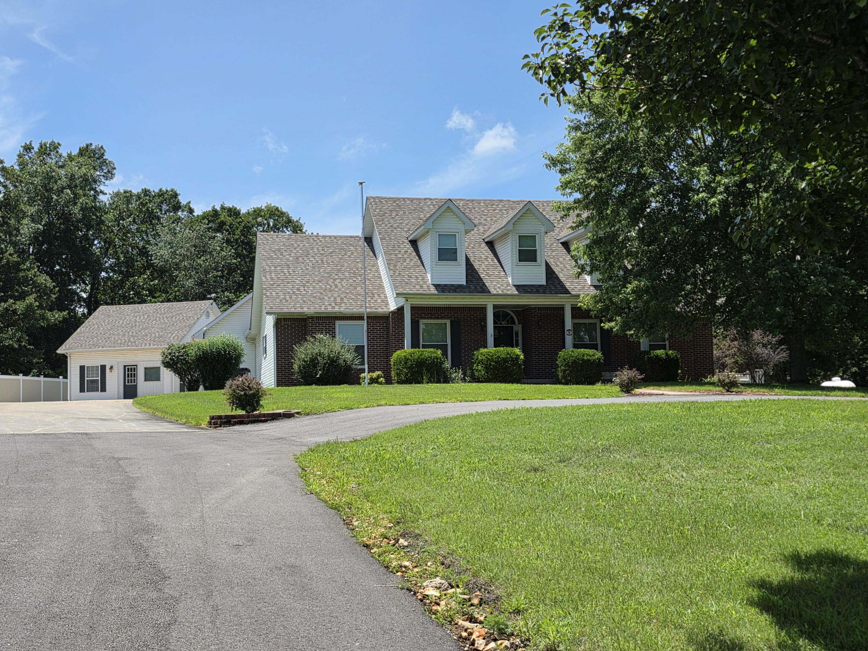 Photo of 12132 Wildlife Road Neosho MO 64850