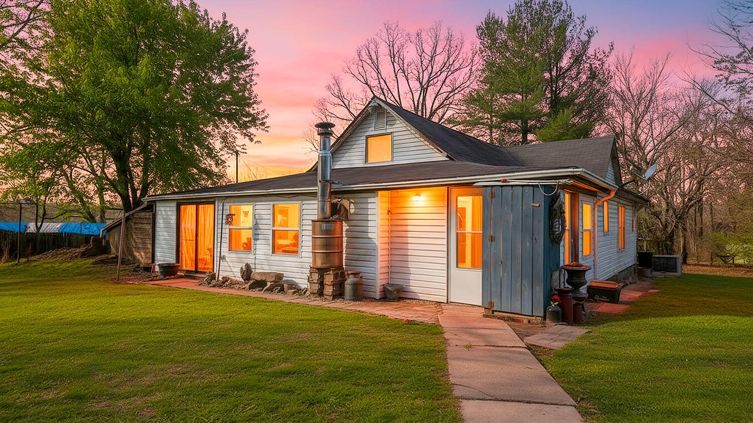Photo of 509 Old Cane Bluff Road Alton MO 65606