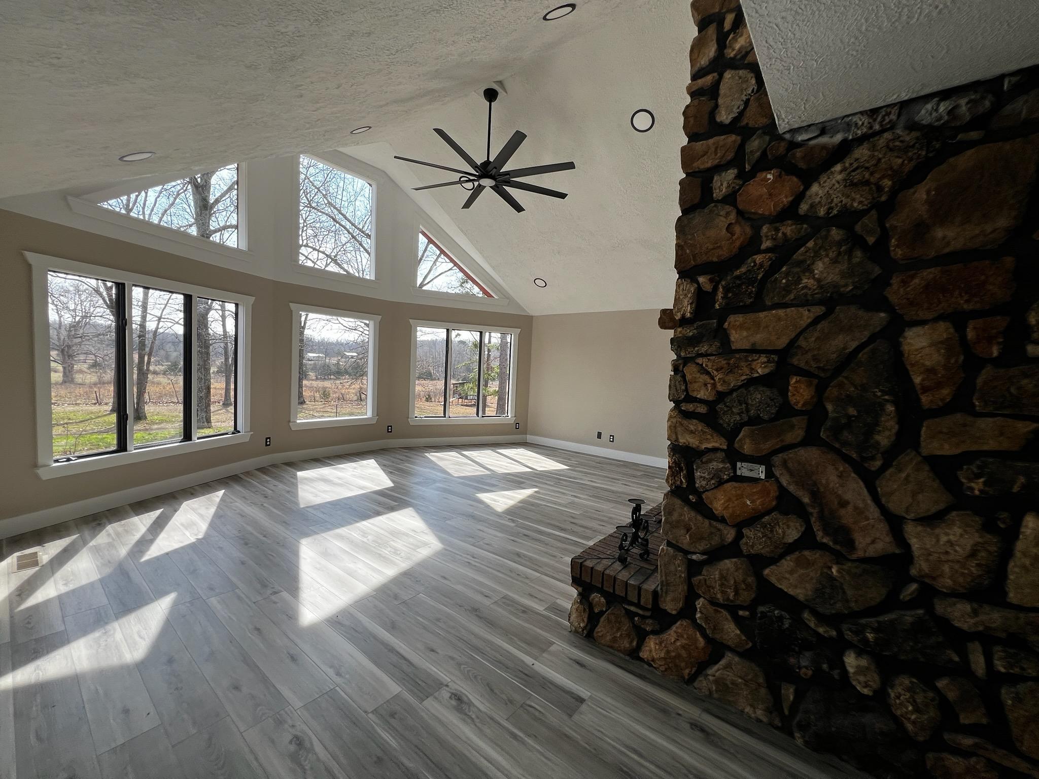 Photo of 3605 County Road 6760 West Plains MO 65775