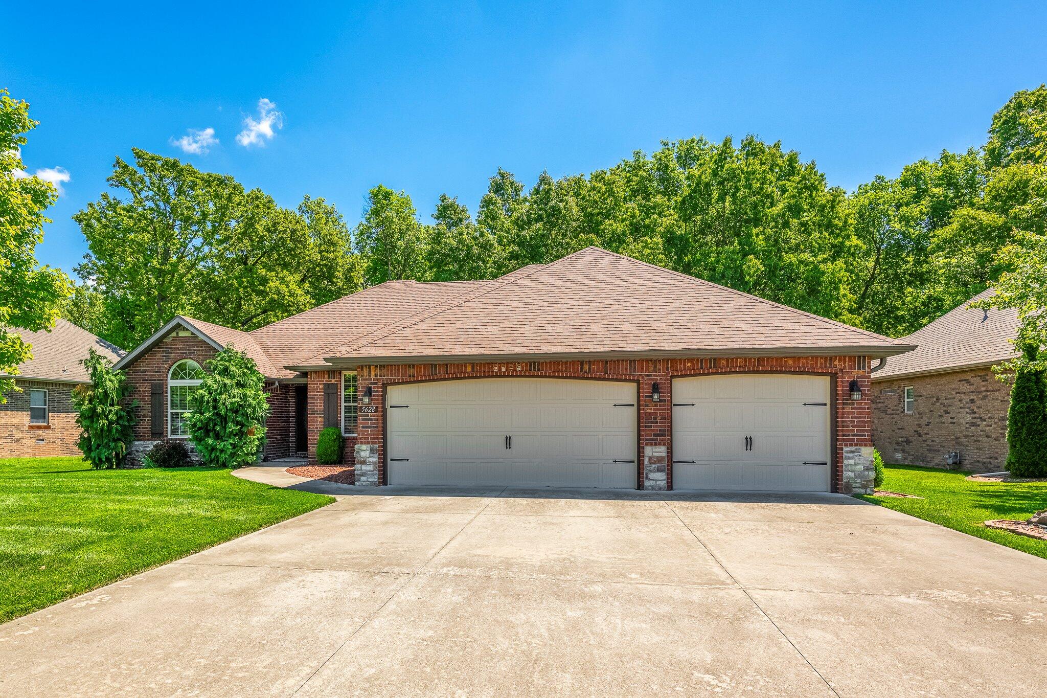 Photo of 5628 S Winsor Drive Battlefield MO 65619