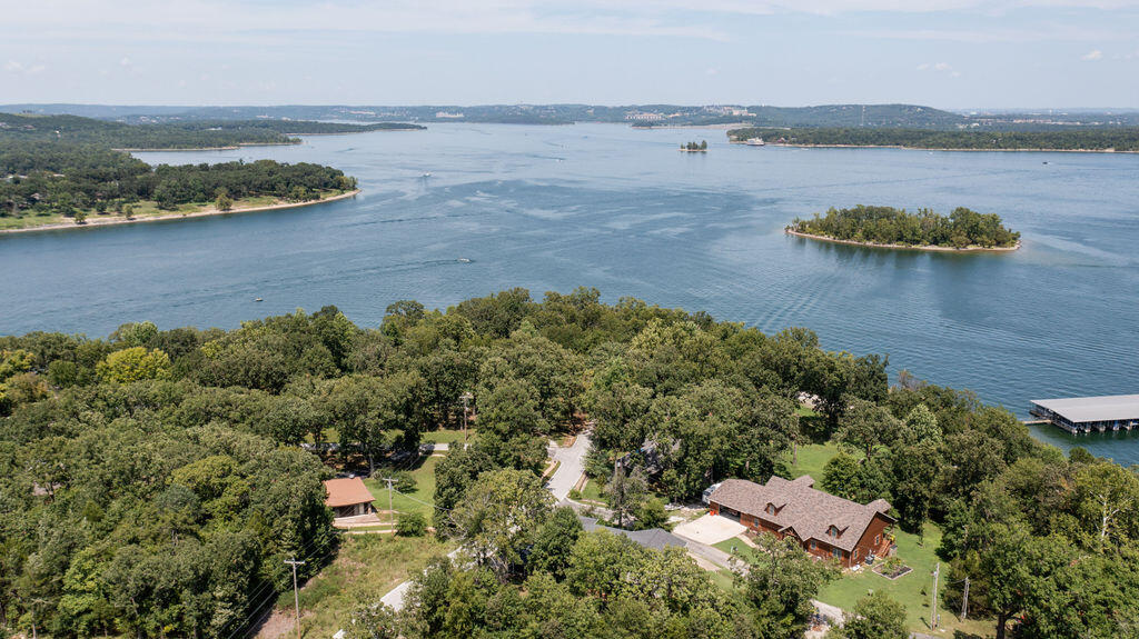 Photo of 580 Parkview Drive Blue Eye MO 65611
