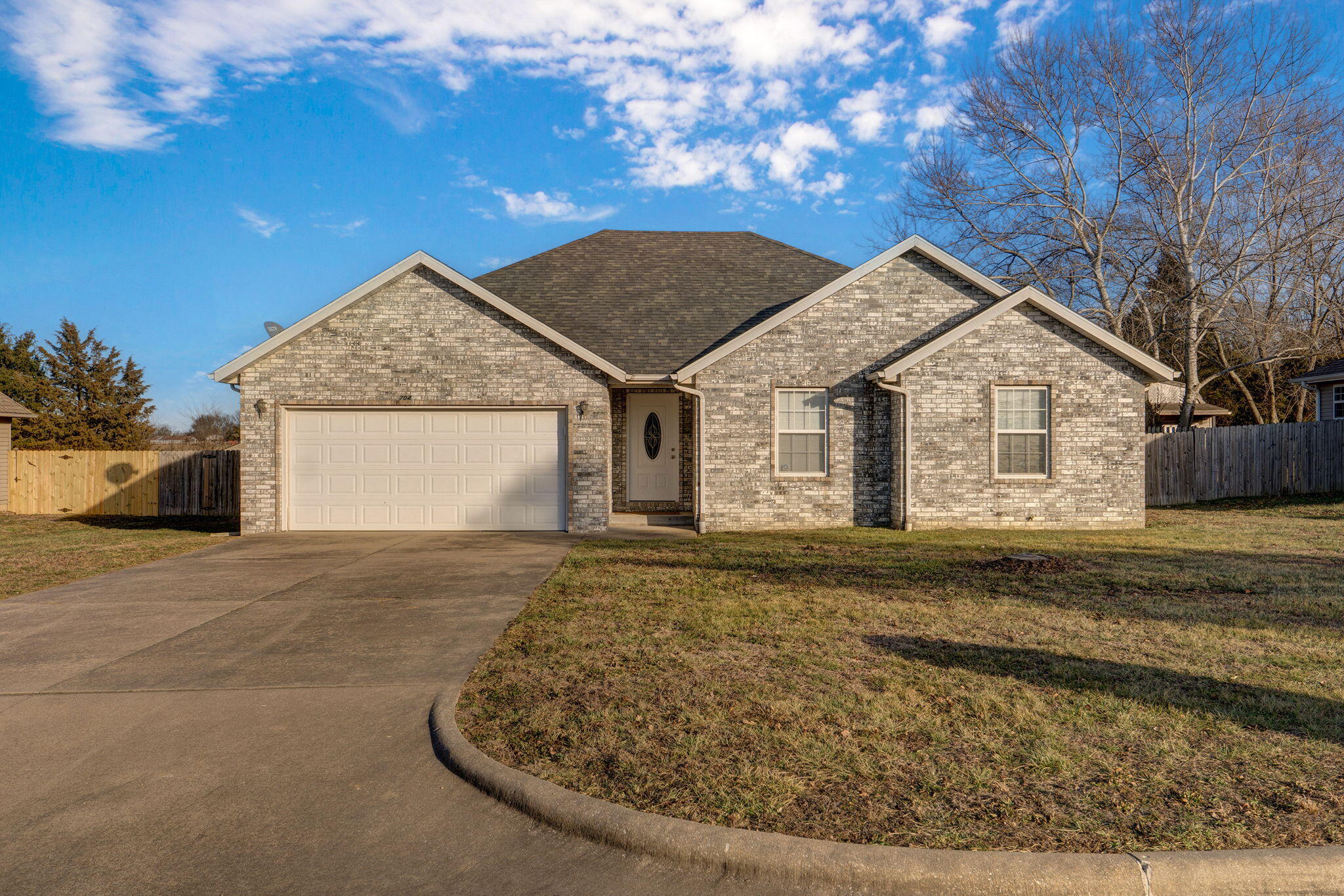 Photo of 704 N Ivy Lane Strafford MO 65757