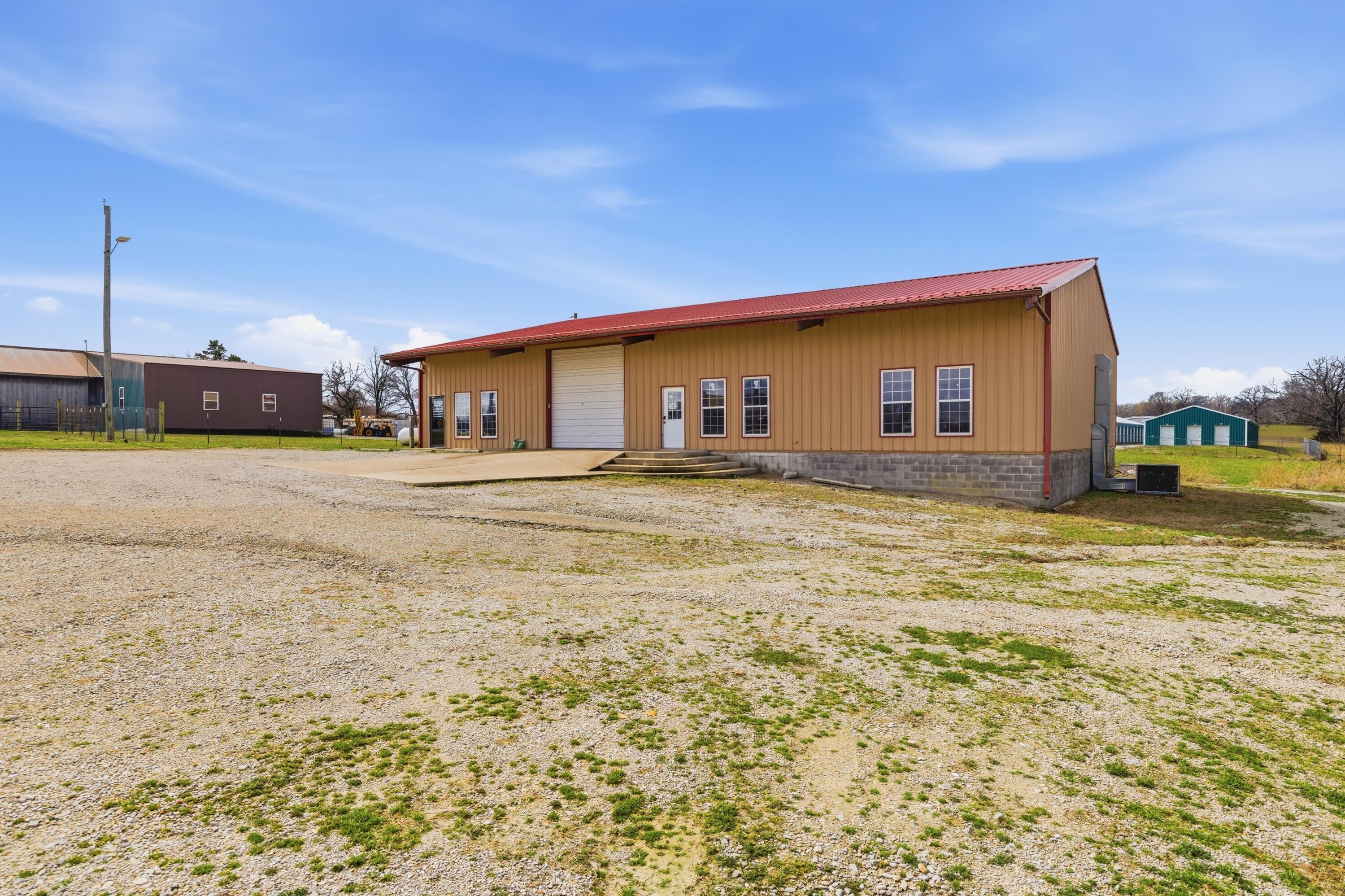Photo of 294 State Highway 76 Cassville MO 65625
