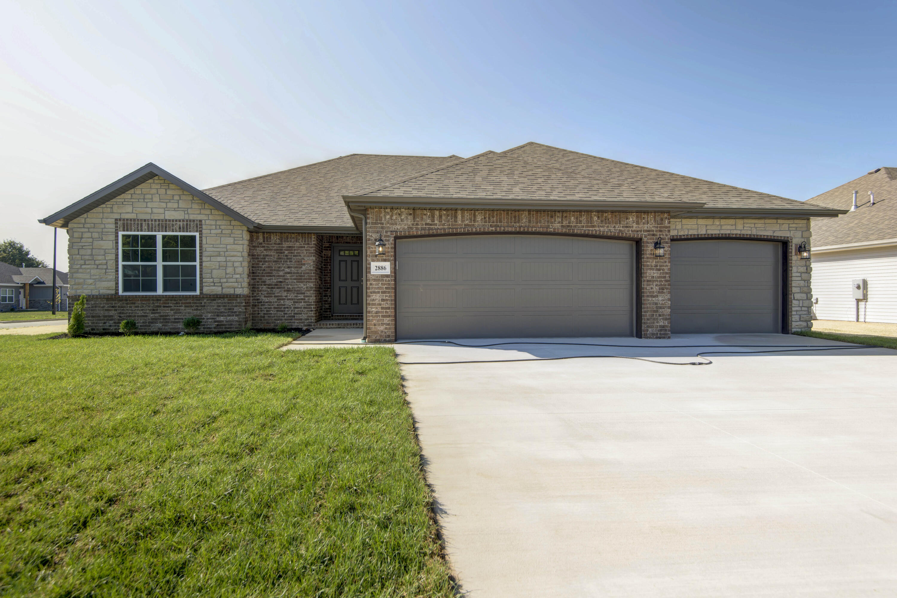 Photo of 576 N Bryan Avenue #Lot 12 Rogersville MO 65742