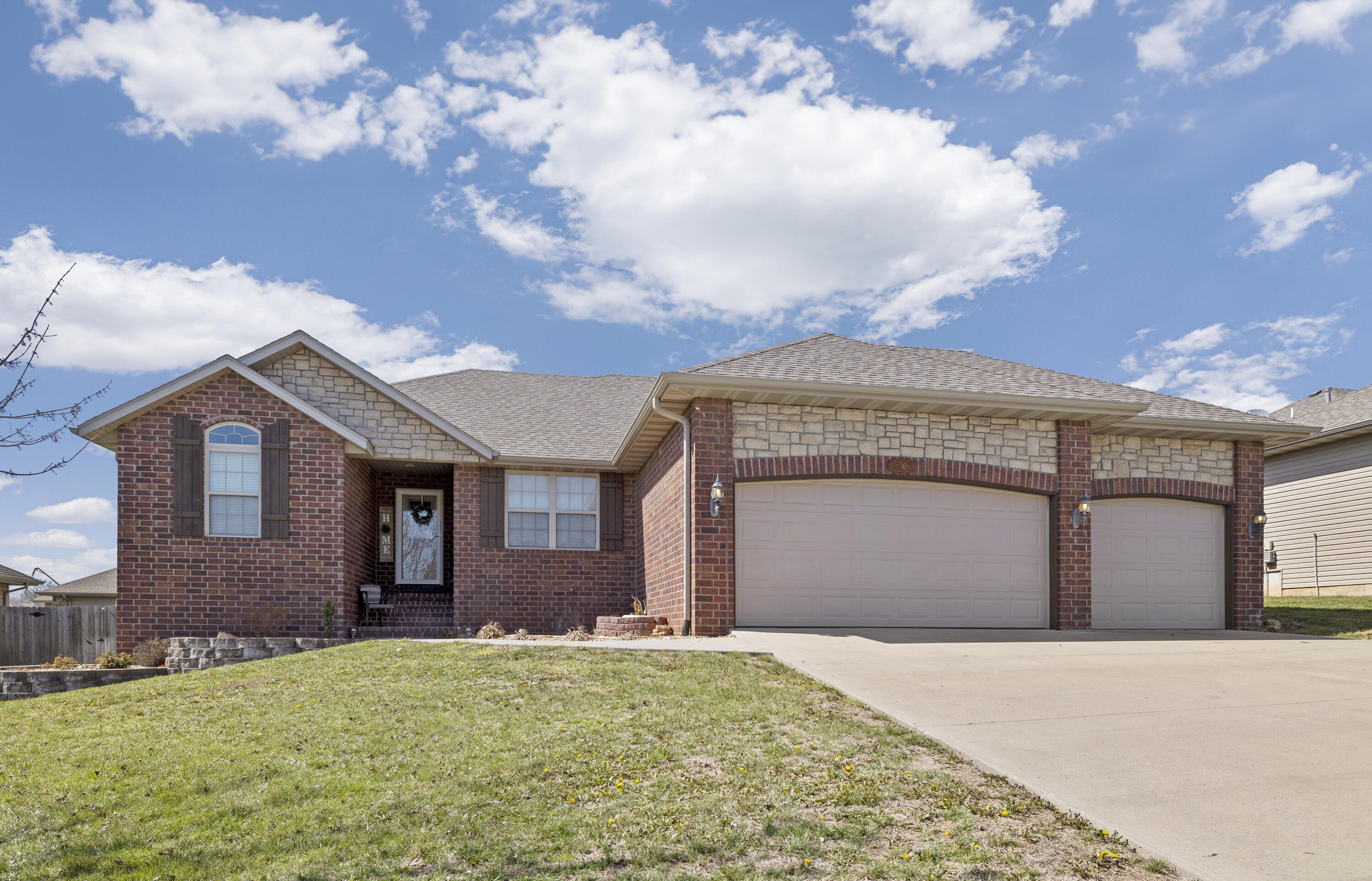 Photo of 1261 S Erika Avenue Springfield MO 65802