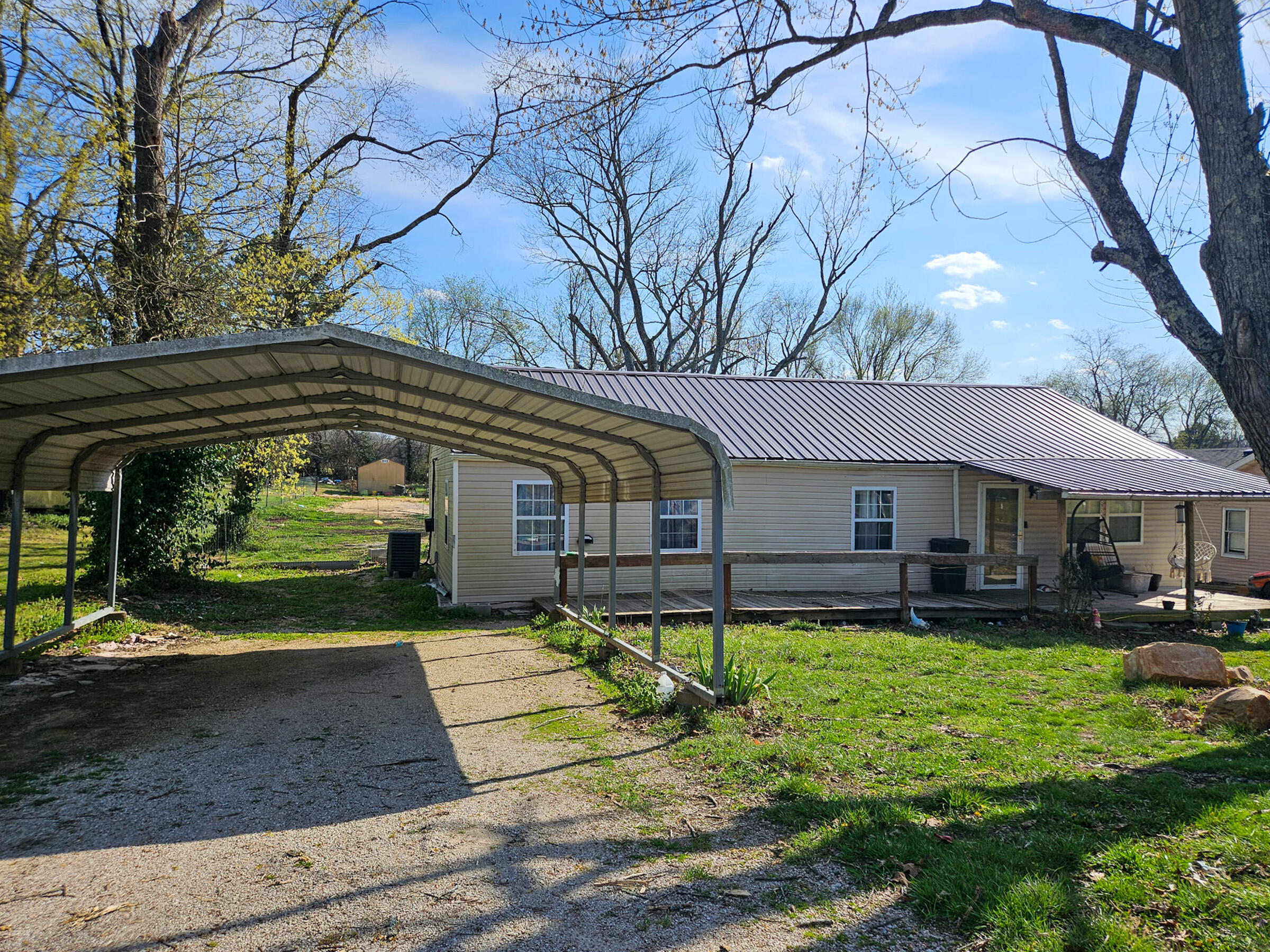 Photo of 203 James Street Mountain View MO 65548