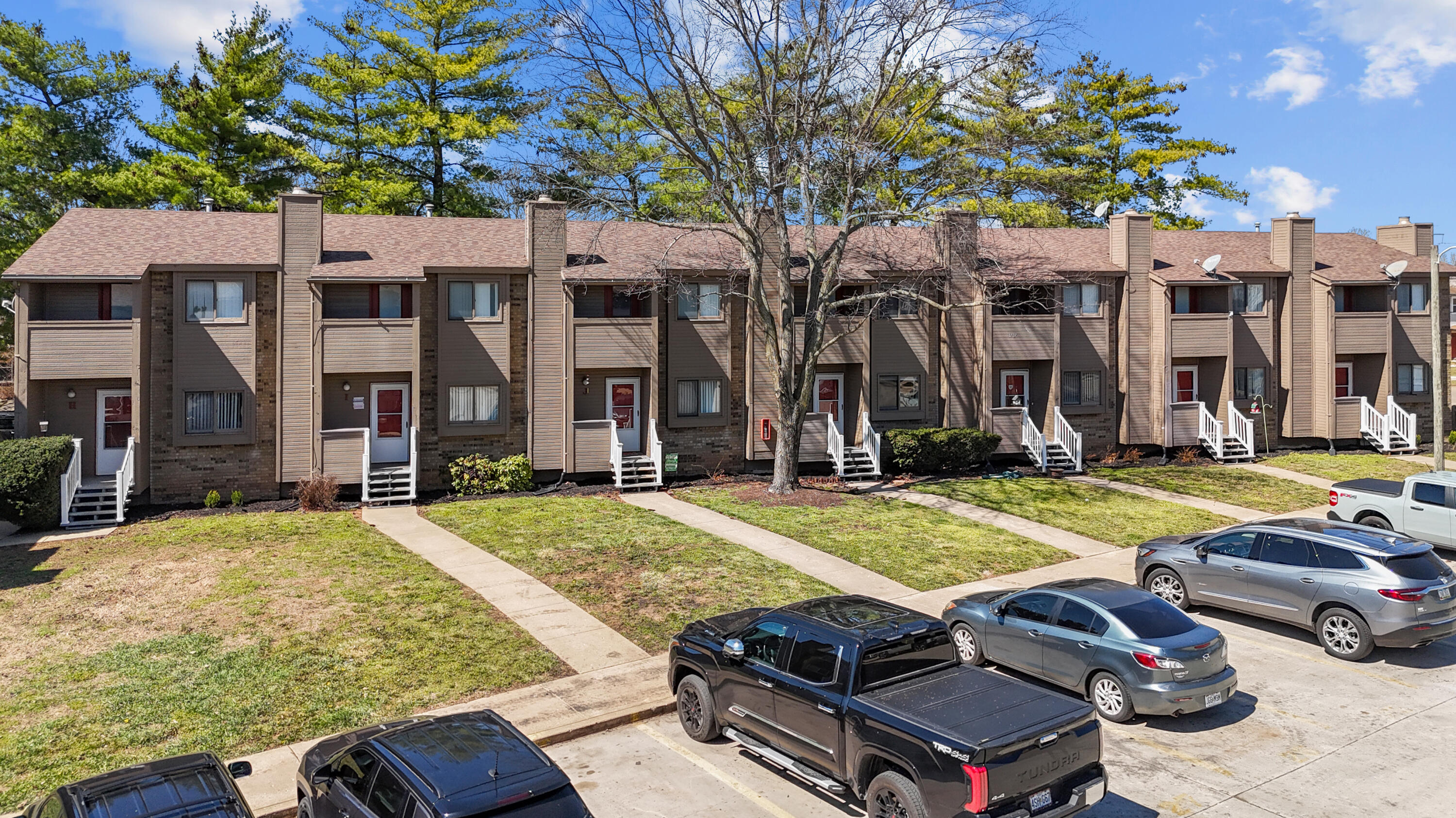 Photo of 1707 E Walnut Lawn Street Springfield MO 65804
