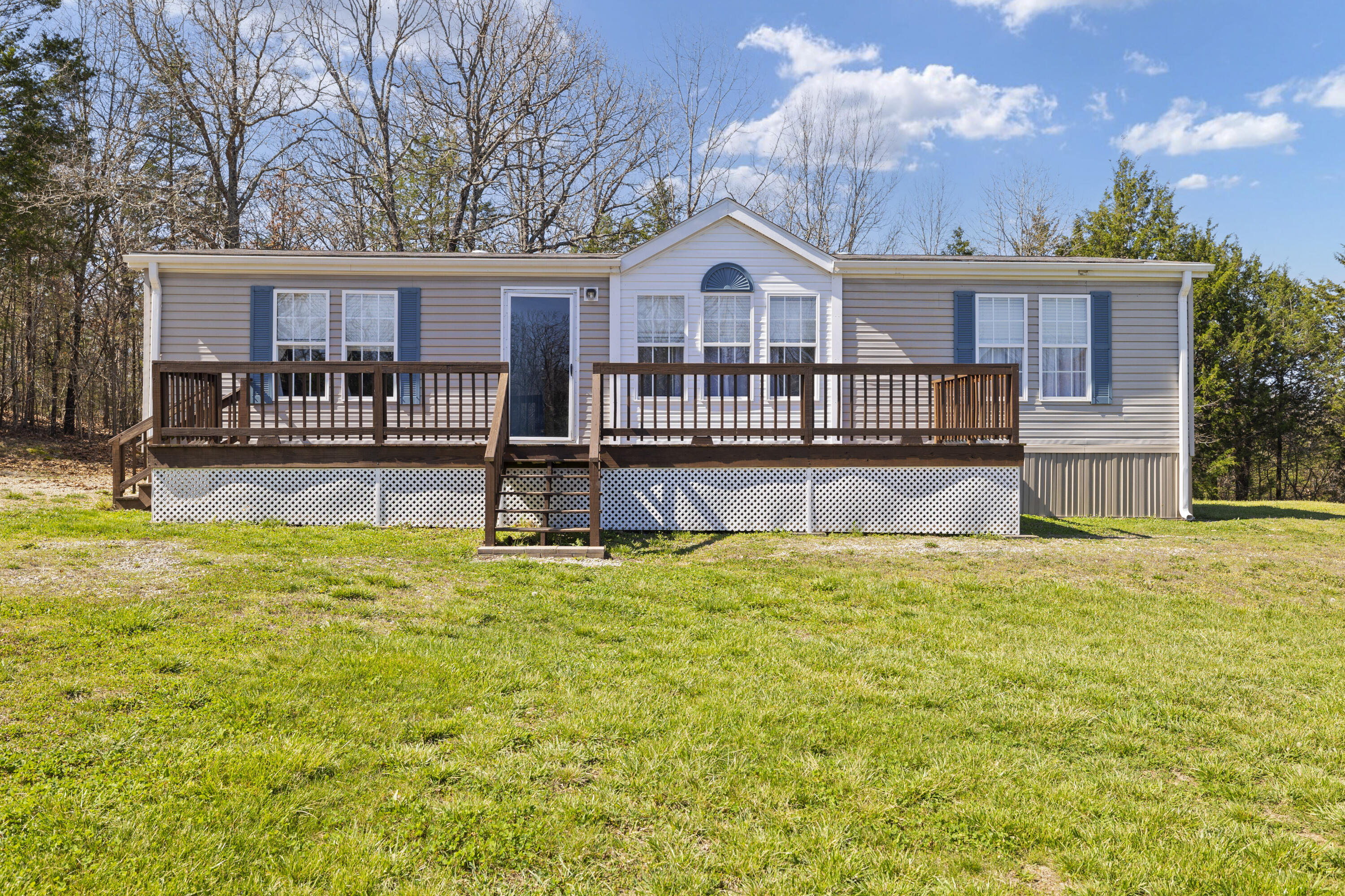 Photo of 1805 County Road 837 Gainesville MO 65655