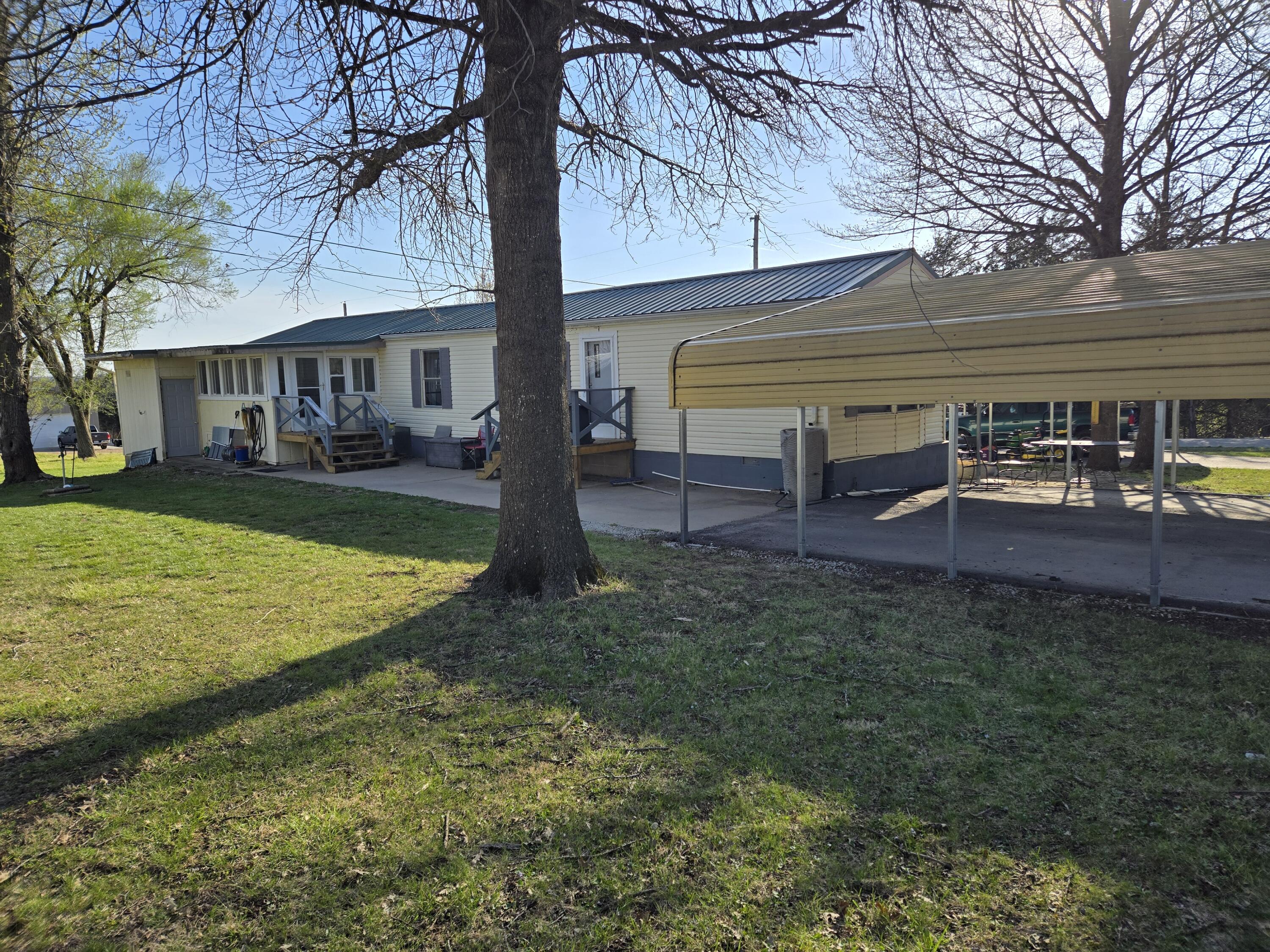 Photo of 20510 County Road 248 Wheatland MO 65779