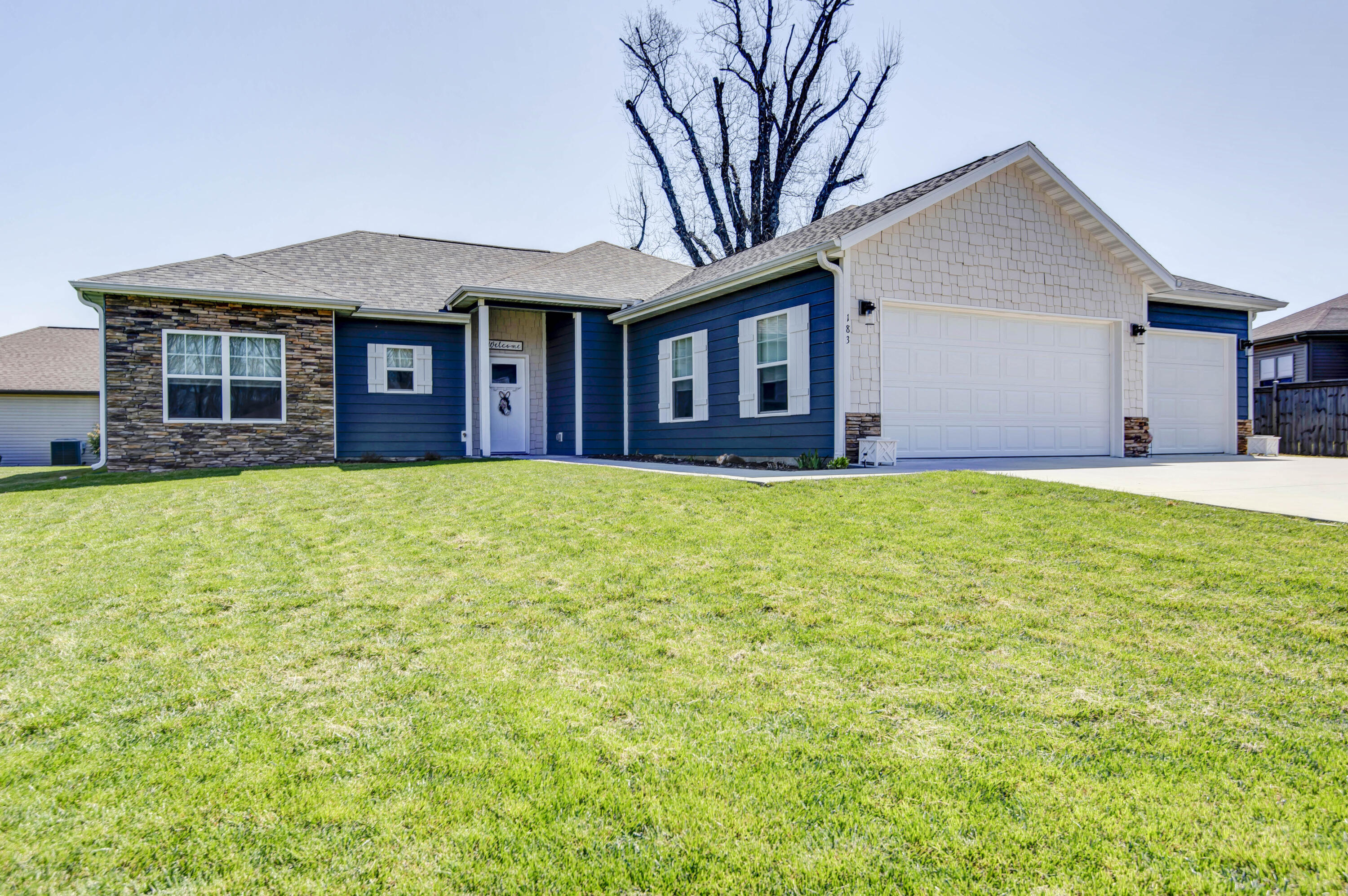 Photo of 183 Three Pines Circle Reeds Spring MO 65737